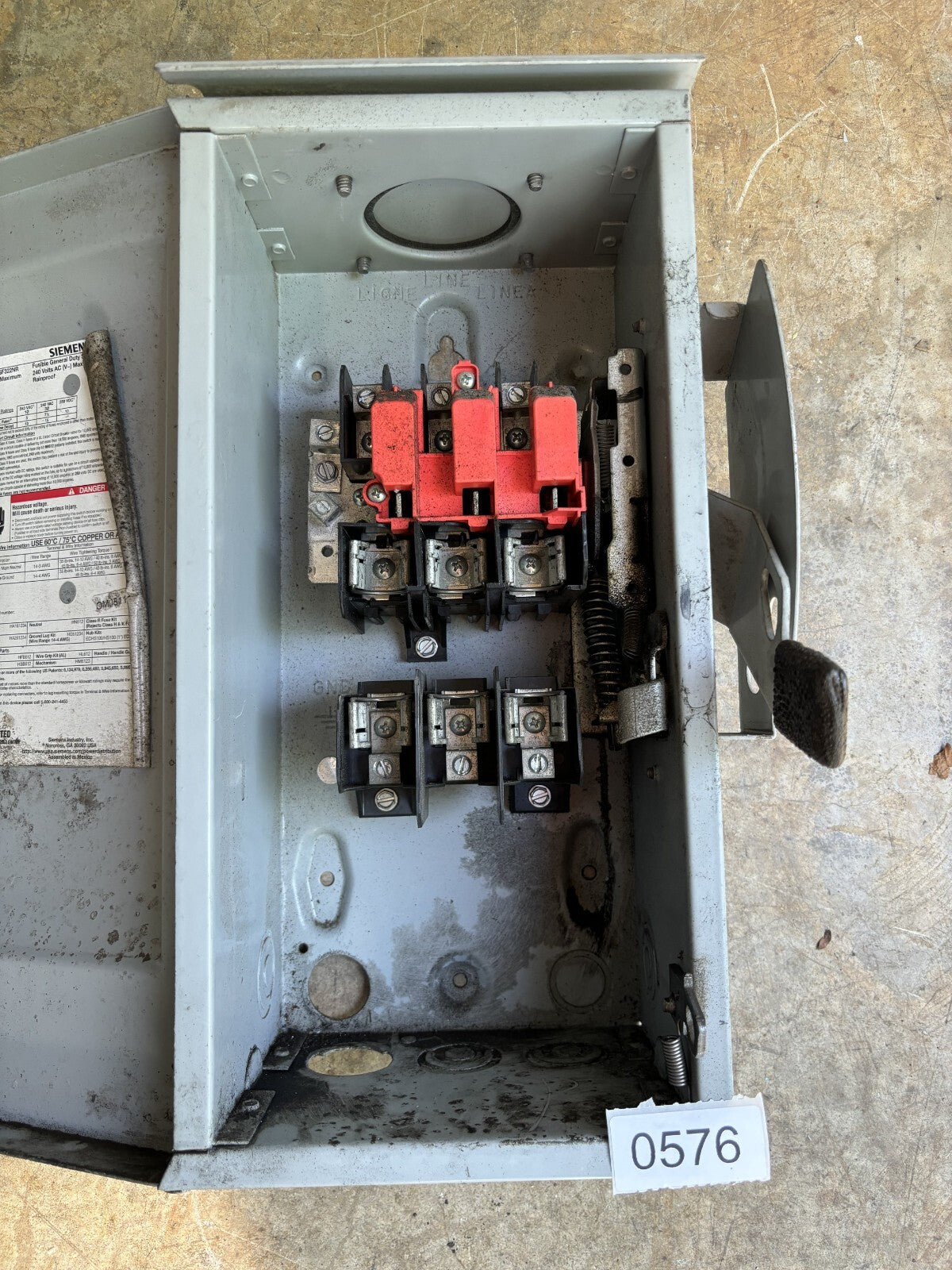 Siemens GF322NR Fusible General Duty Safety Switch 60 Amp 240 Vac1