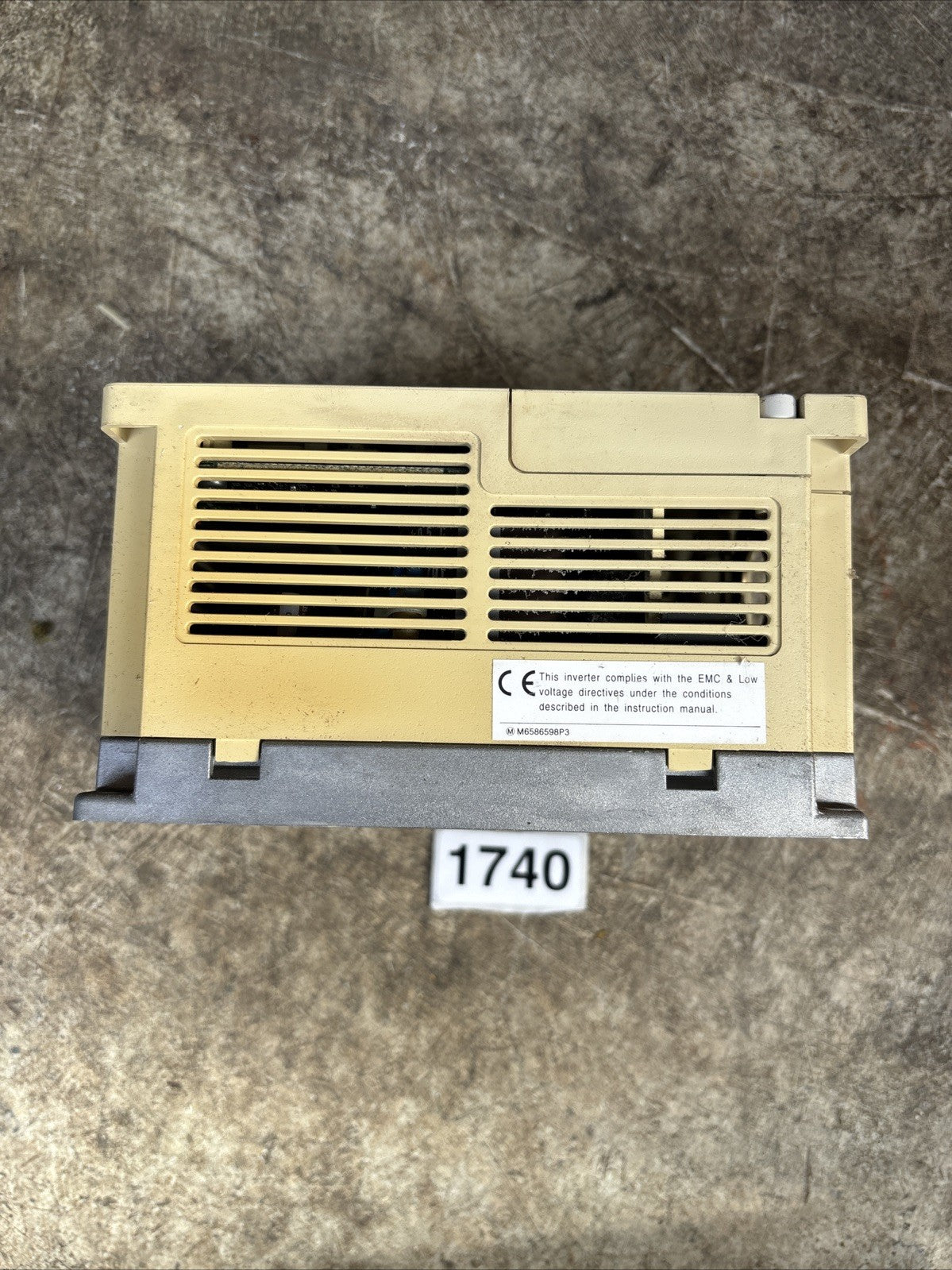 Toshiba VFS7 2004UP Transistor Invertor 3 Phase 3 Amp 200 230 Volts Works Read2