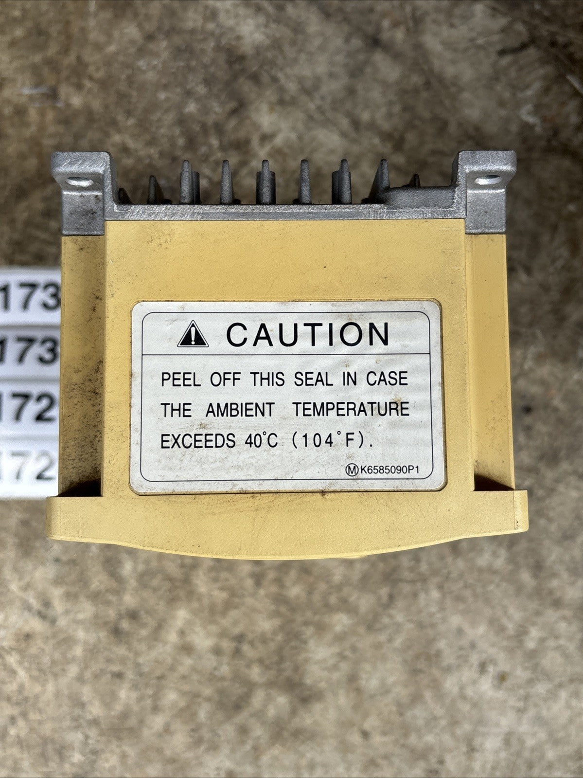 Toshiba VFS7 2004UP Transistor Invertor 3 Phase 3 Amp 200 230 Volts6