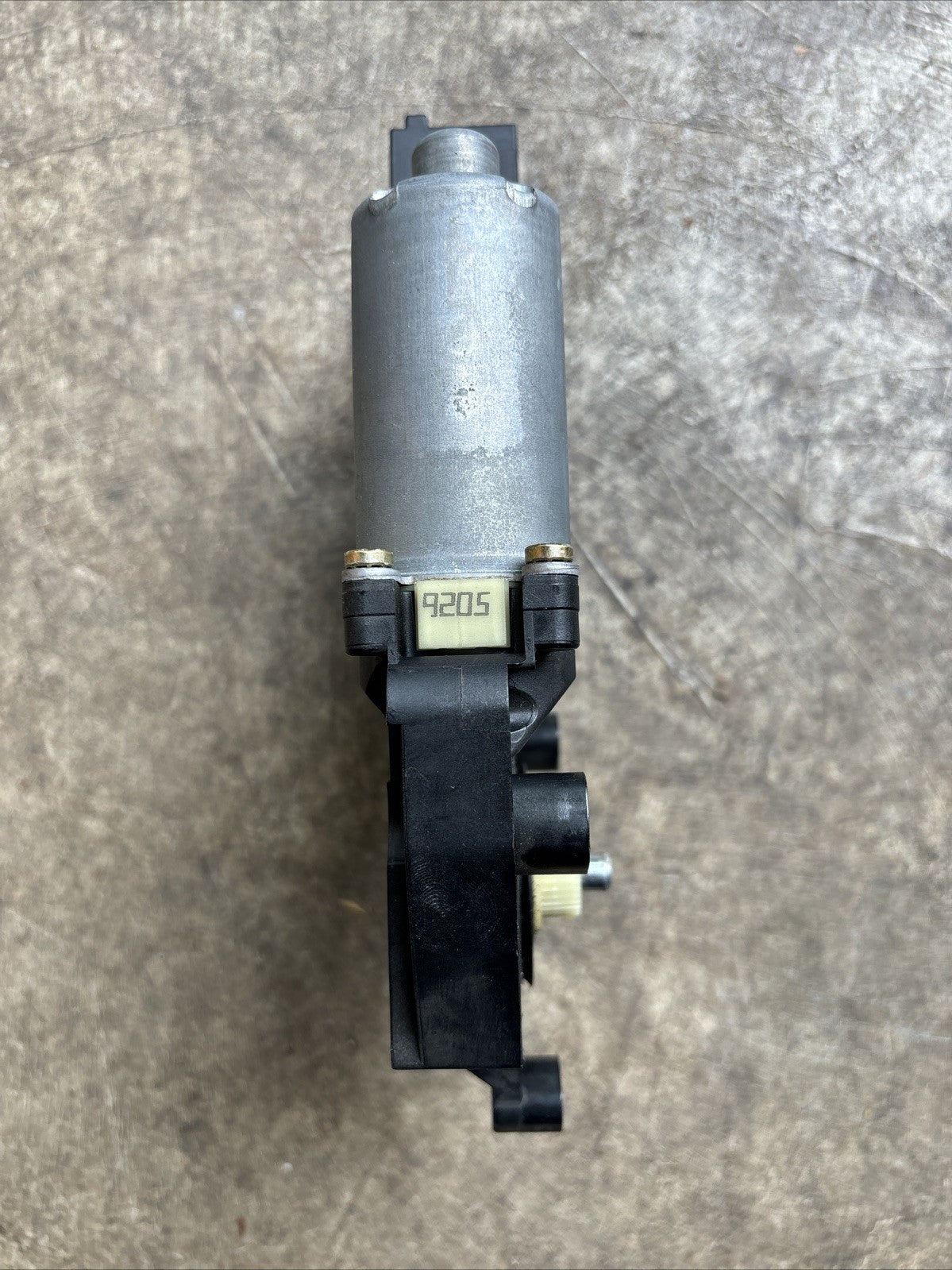 VW TOUAREG/ Porsche Cayenne 7LA, 7L6, 7L7  hinten links 7L09597954