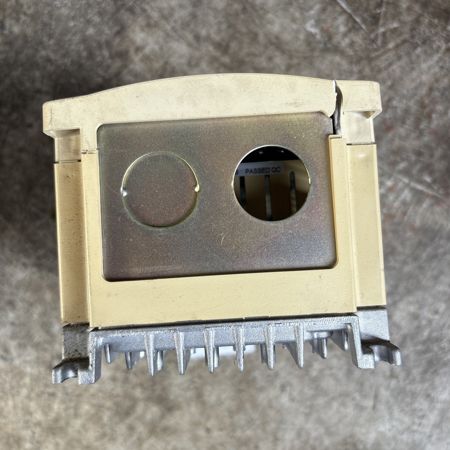 Toshiba VFS7 2004UP Transistor Invertor 3 Phase 3 Amp 200 230 Volts Works Read3