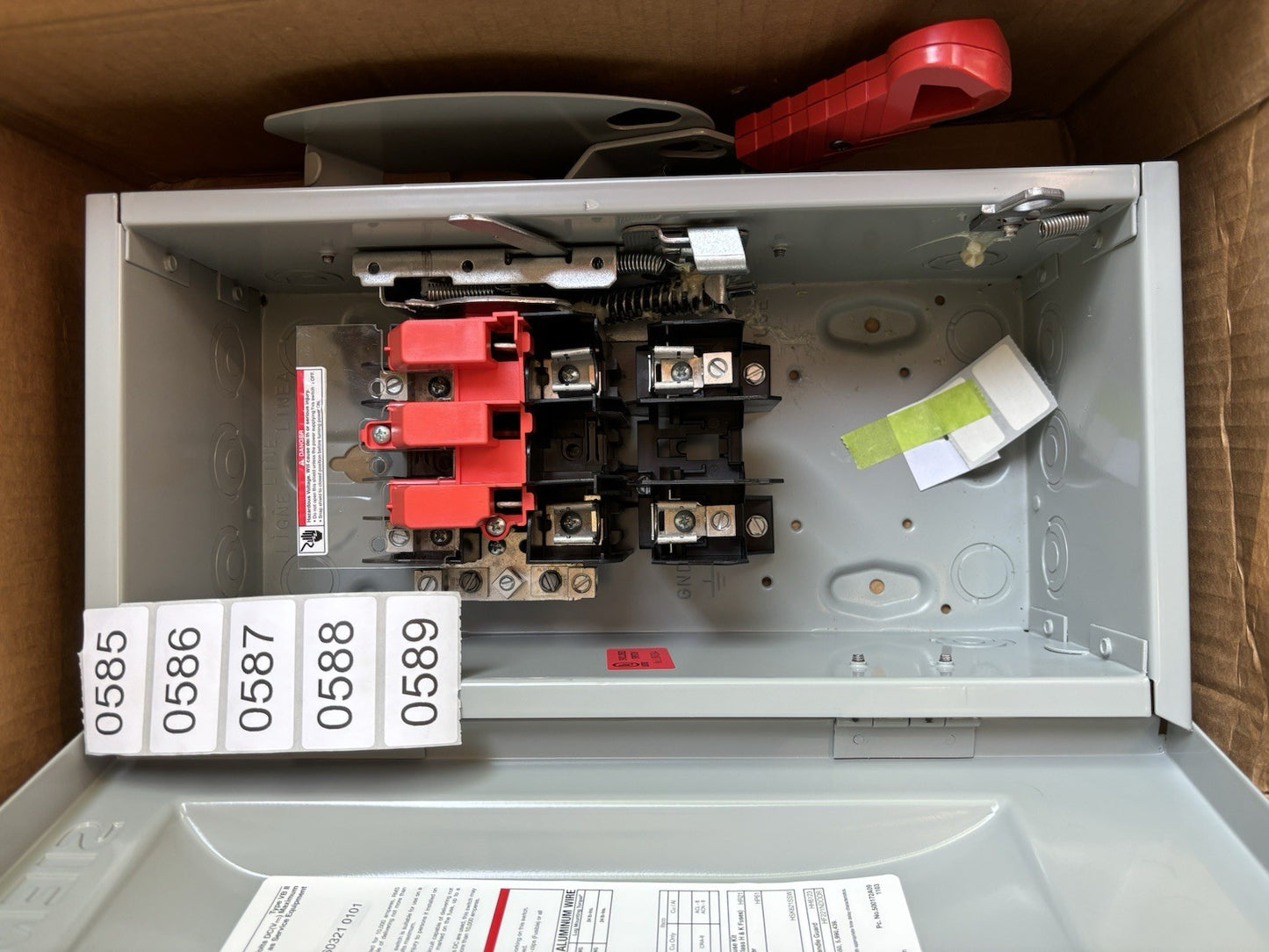 Siemens HF221N Heavy Duty Safety Switch New Never Used 30amp2