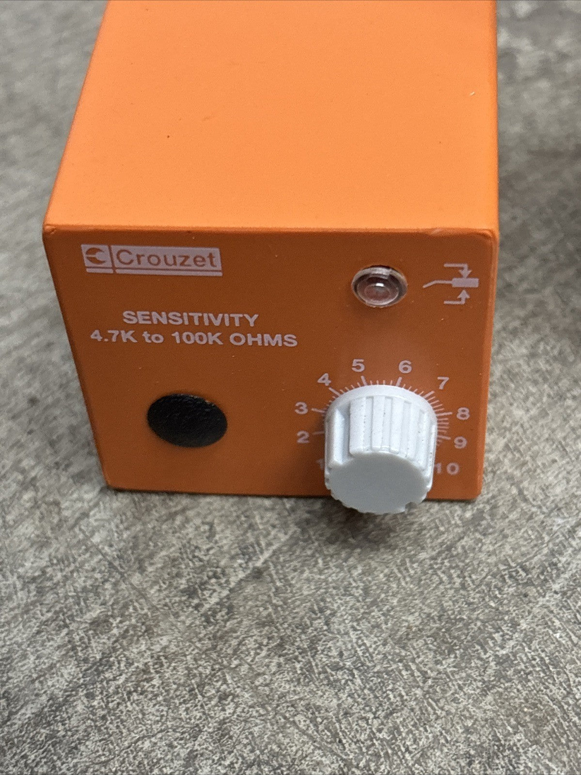 Crouzet LNRU  110A P0301 Voltage Control Relay Monitor2