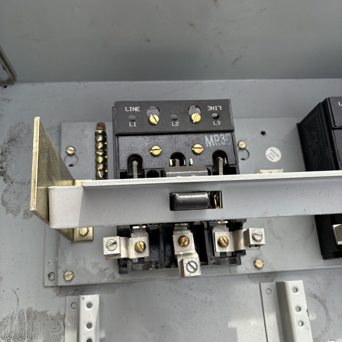 General Electric THN6661 Model 10 Heavy Duty Safety Switch 30A 600VAC #13