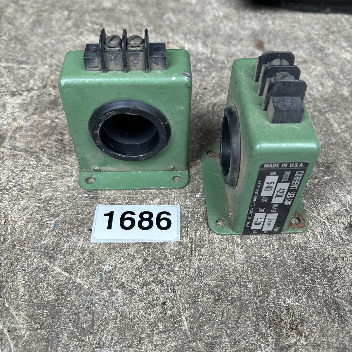 Lot Of 2 CURRENT SENSOR  420L0