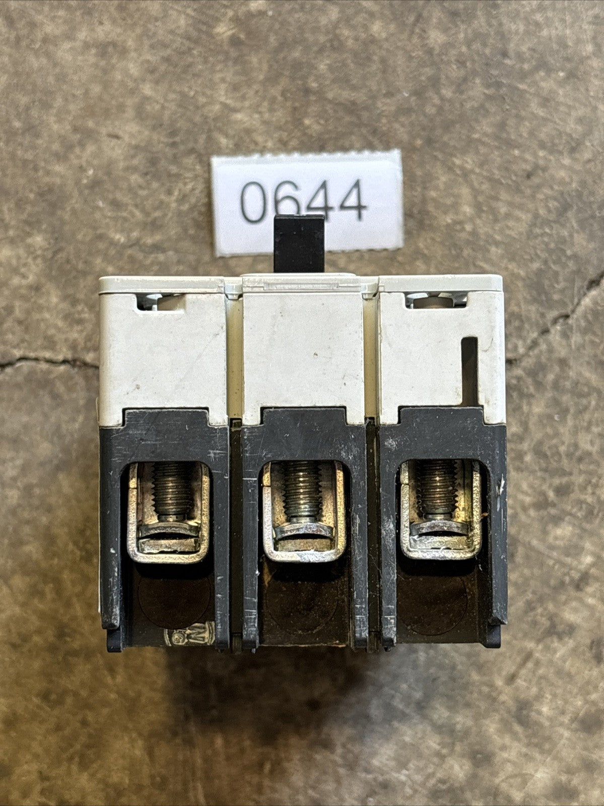 Siemens HEG3B030 circuit breaker2
