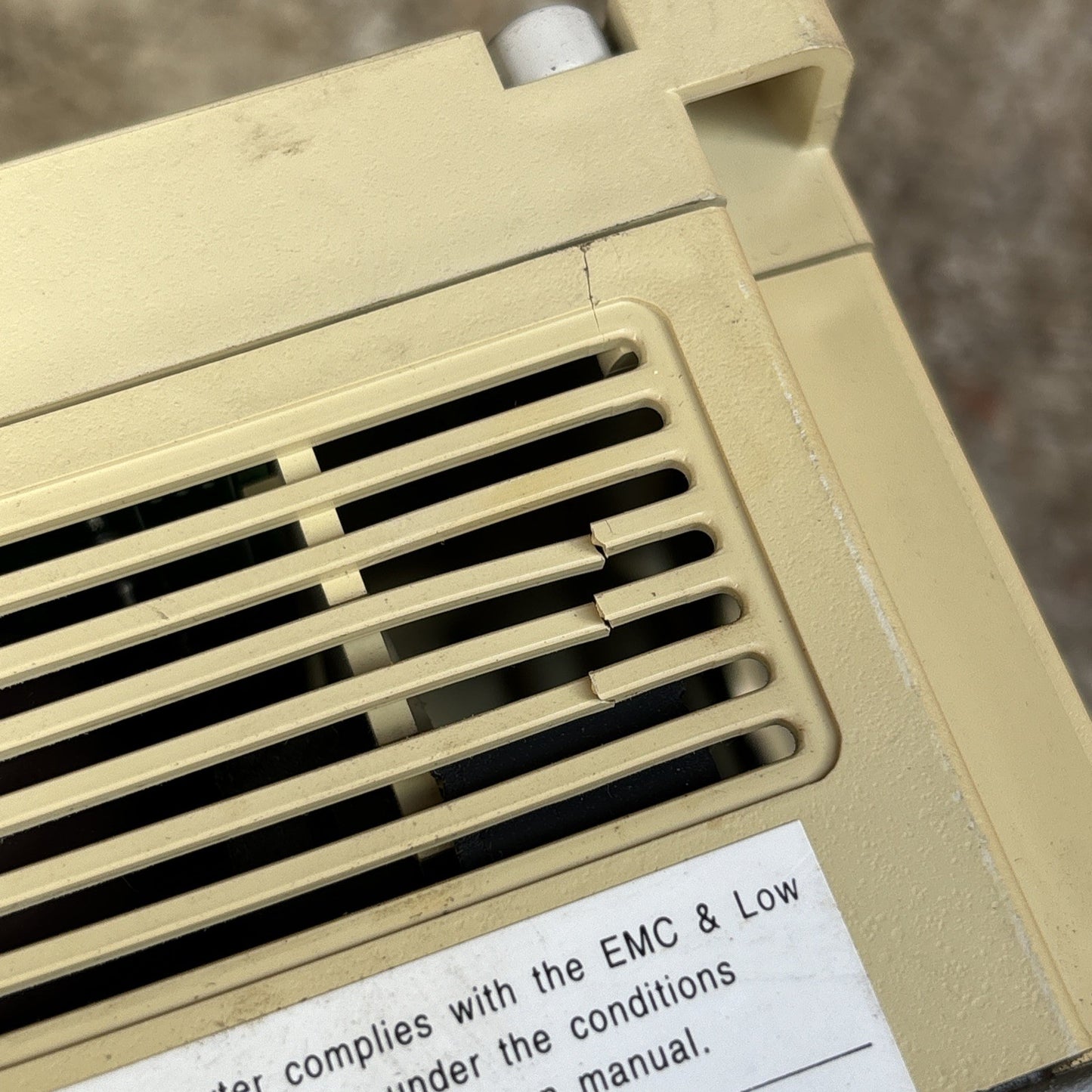 Toshiba VFS7 2004UP Transistor Invertor 3 Phase 3 Amp 200 230 Volts Works Read5