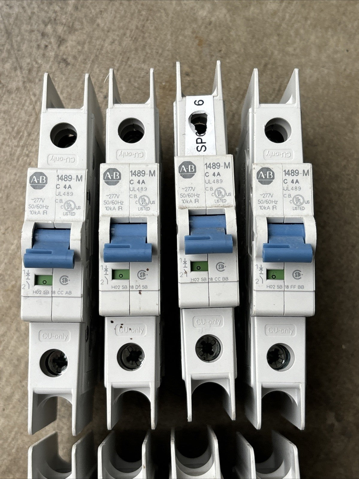 Allen Bradley 1489 M1C040 Circuit Breaker, 277VAC 4A, DIN Rail, Lot Of 82