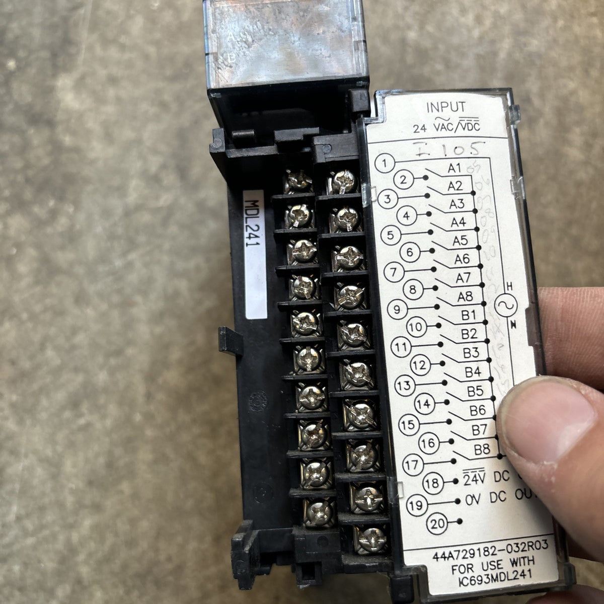 GE Fanuc Series 90 30 IC693MDL241D 24VAC/VDC 16PT Input Module USED IC693MDL2412