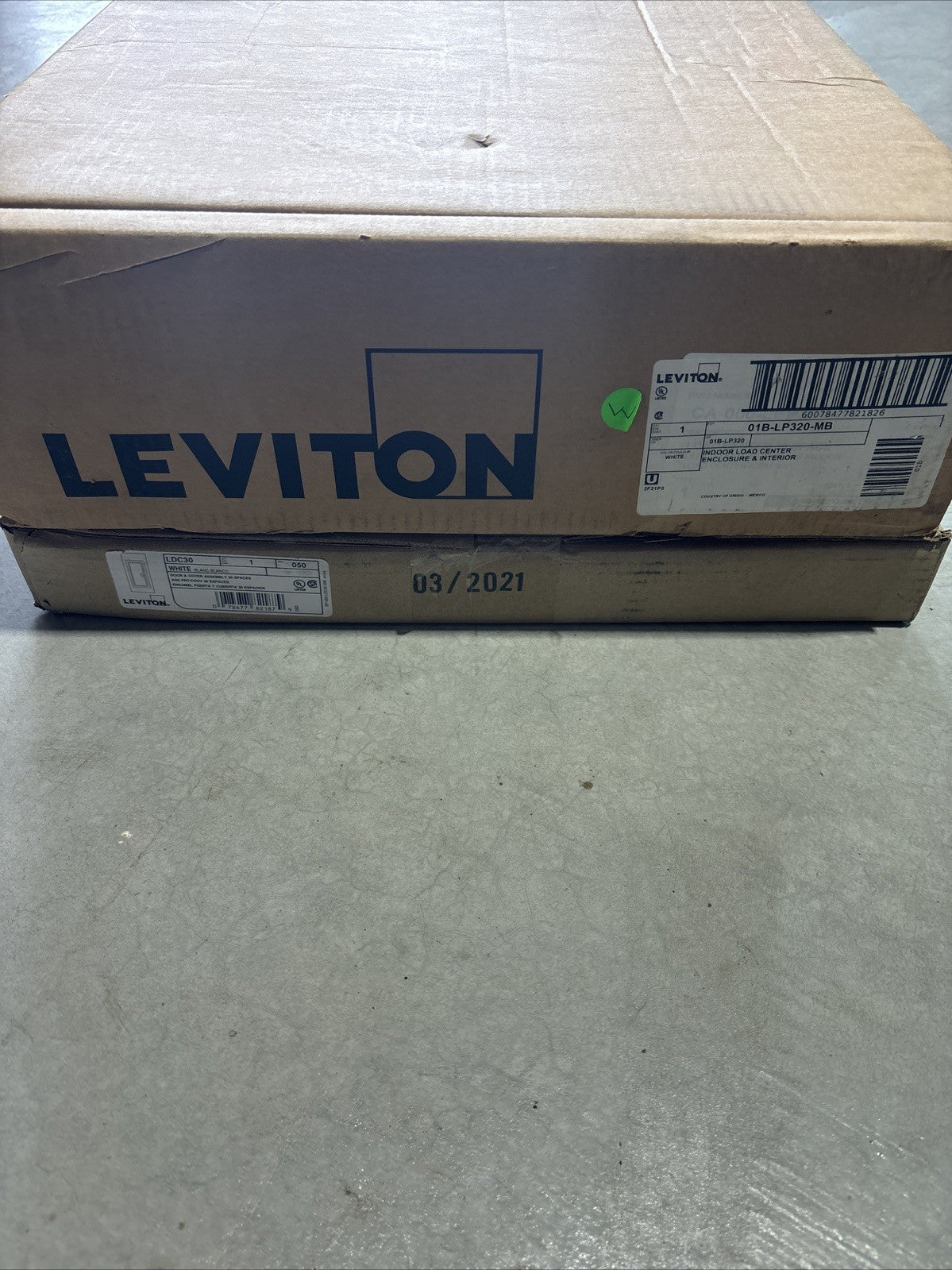 Leviton 01B LP320 MB Indoor Load Center, 30 Spaces, 200 Amp Main Breaker W/Door0