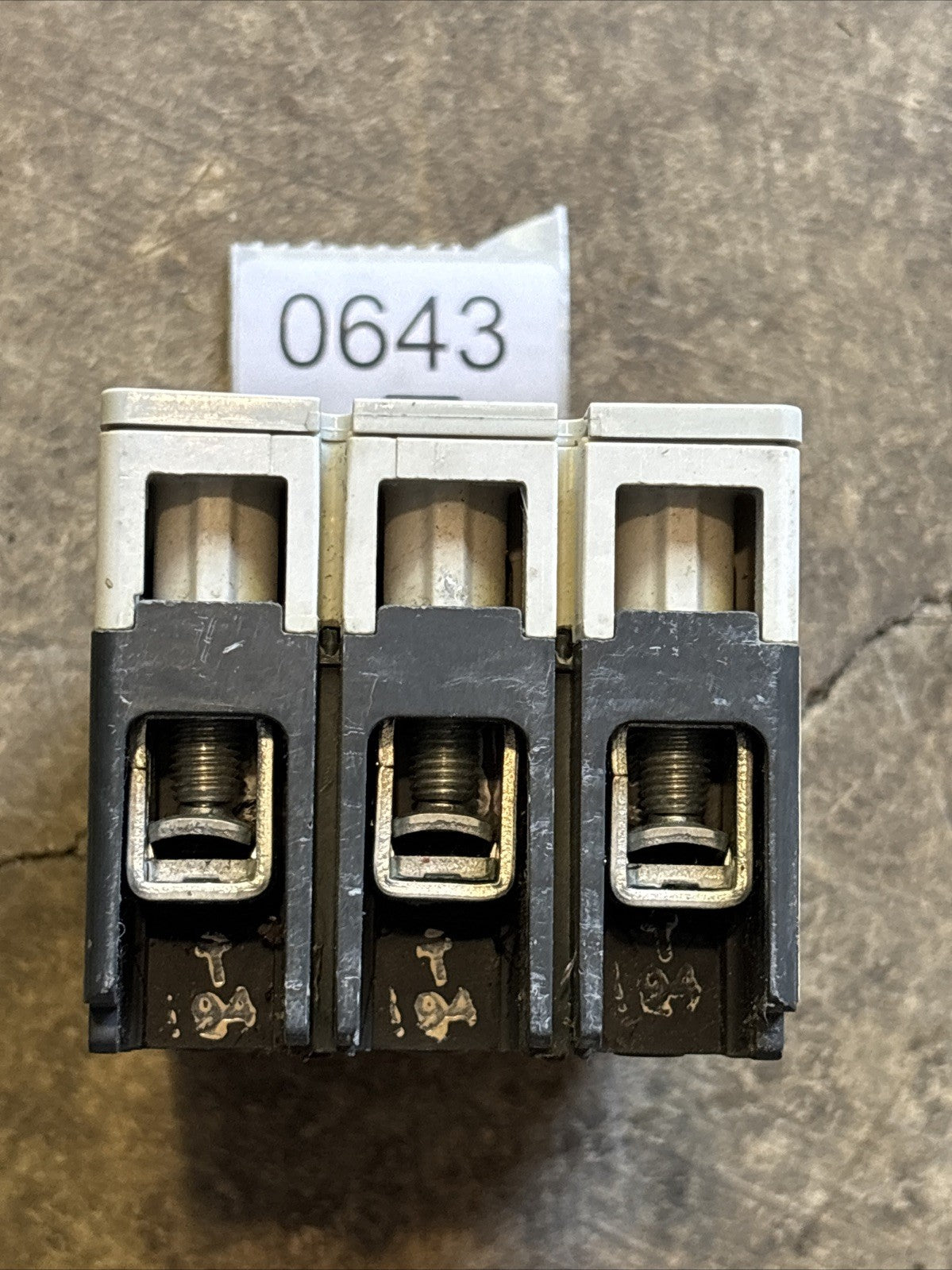 Siemens HEG HEG3B015 3 POLE 15 AMP 500V CIRCUIT BREAKER FLAWED3