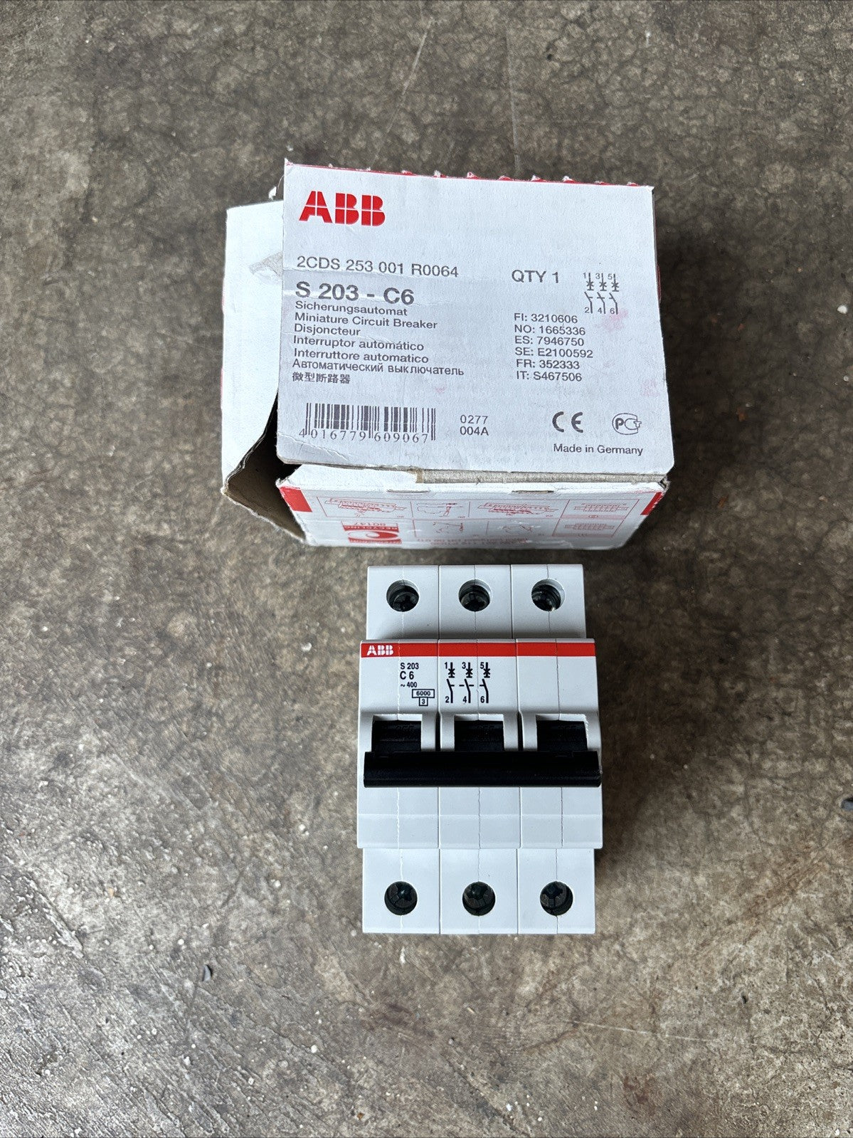 ABB Miniatur Leistungsschalter 2CDS253001R0064 S203 C6   3 polig, typ C, 6 A Neu1