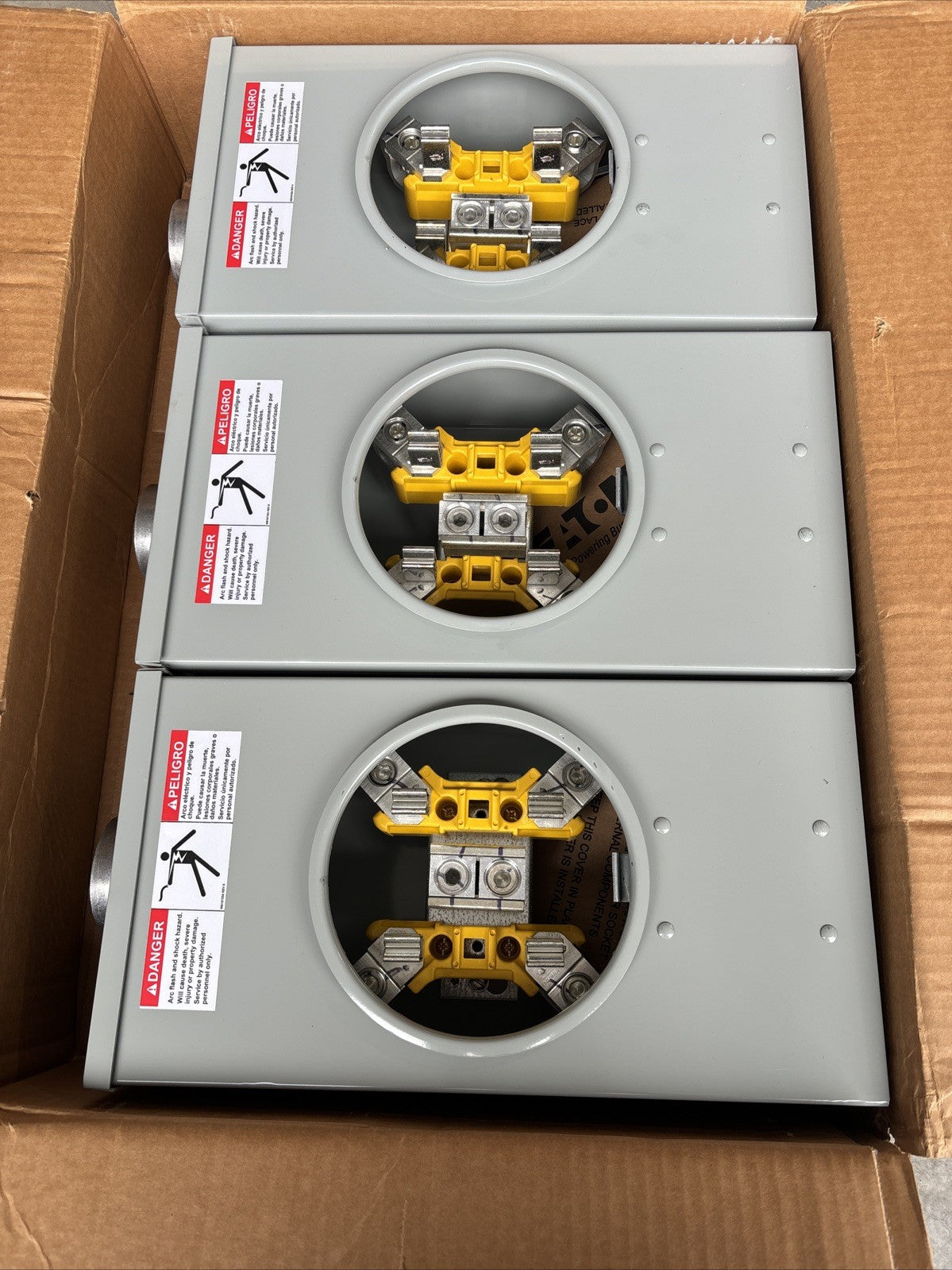Case Of 3 Cooper B Line 204 MS68 200A, 1P, 4 Jaw, Meter Socket2