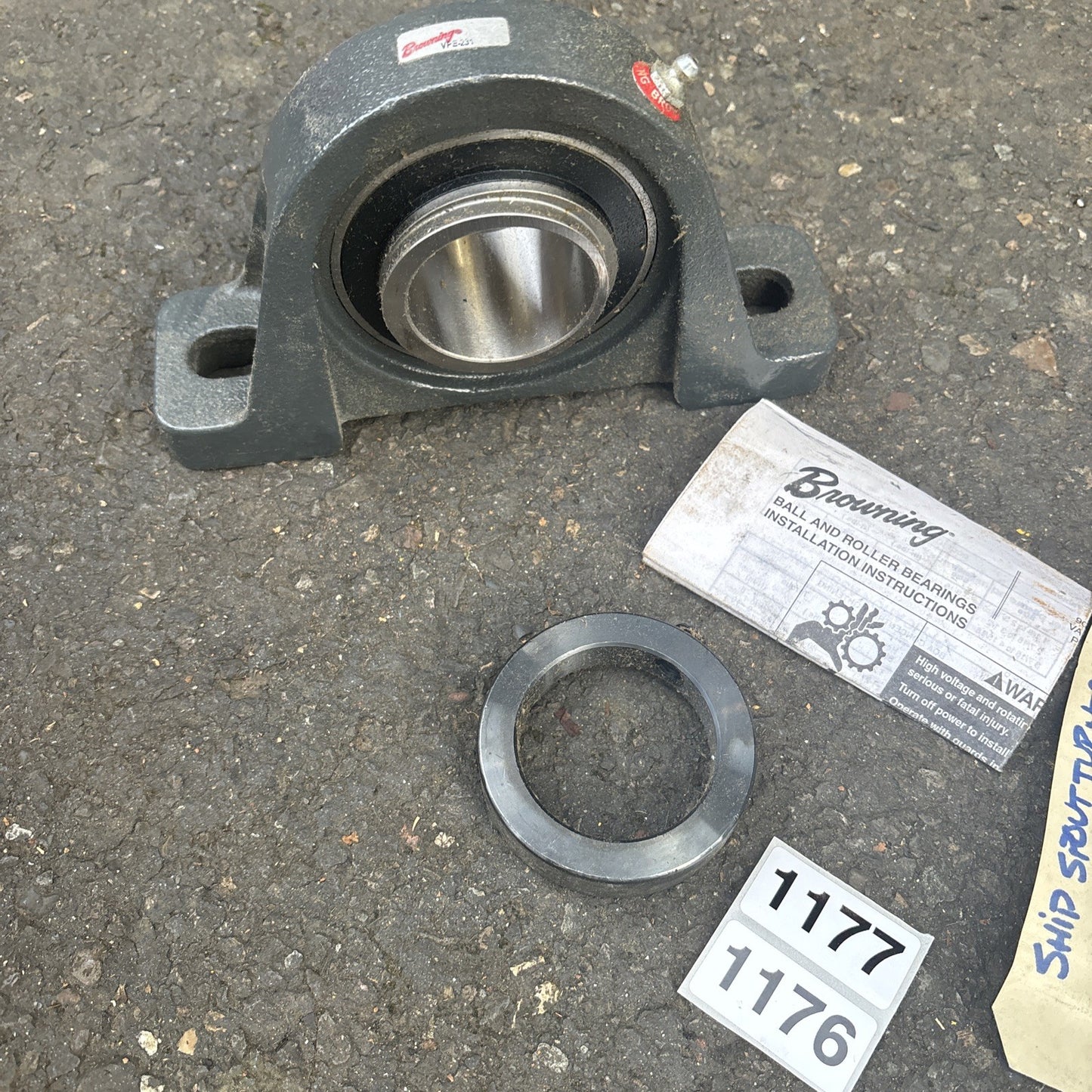 Browning VPE 231 1.938" Bore, Mounted Cast Iron Pillow Block FNIP2