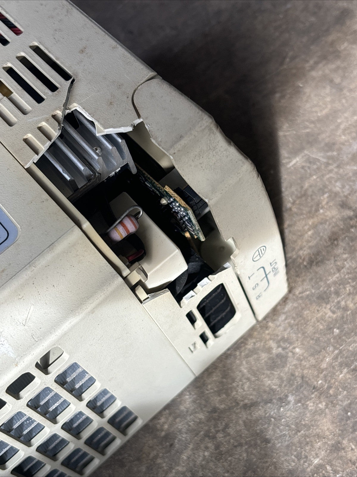 DANFOSS 176F7312 1HP 460V AC DRIVE4