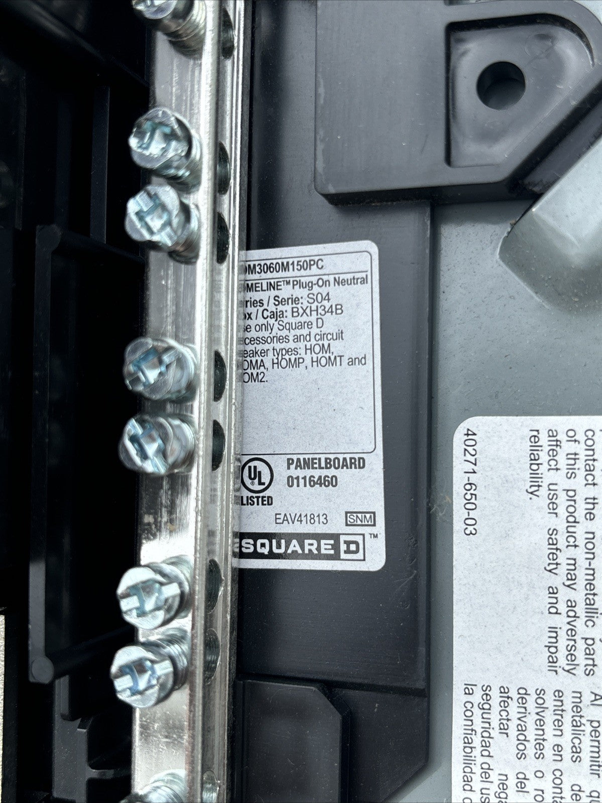Square D HOM3060M150PC Homeline 150 Amp 30-Space 60-Circuit Indoor Main No Door2