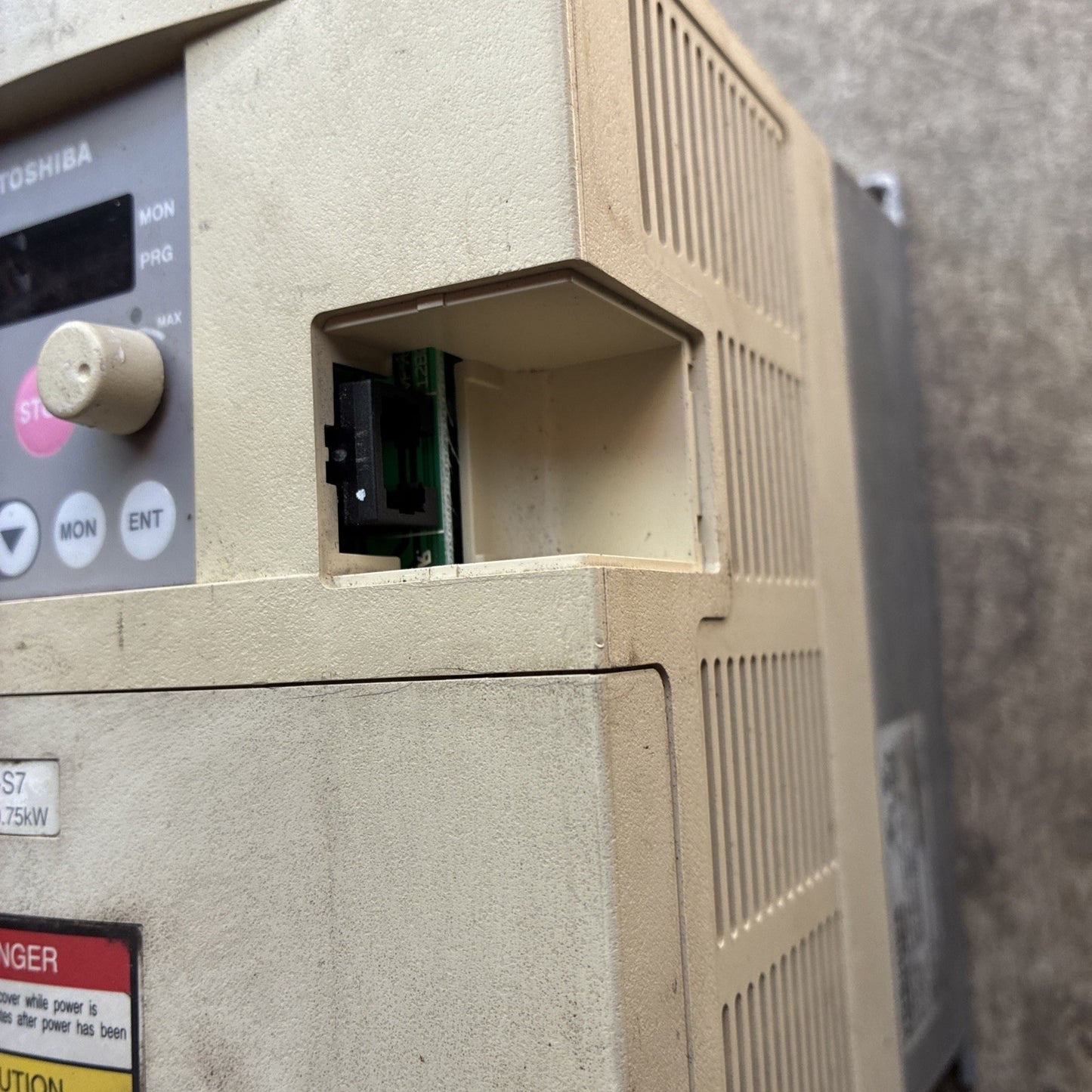 VFS7 4015UPL  (2)  Toshiba 4.1A 460V 2HP VF S72
