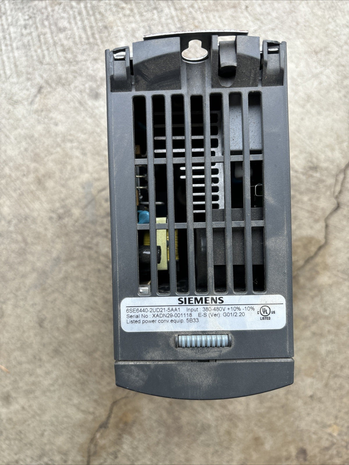 1 pcs SIEMENS 6SE6440 2UD21 5AA1 MICROMASTER 440 DRIVE3