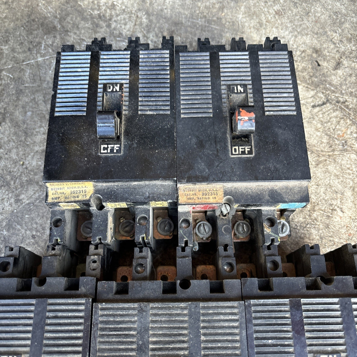 Lot Of 5 Square D 992315 Circuit Breaker 15A 3 Pole 250VAC Used2