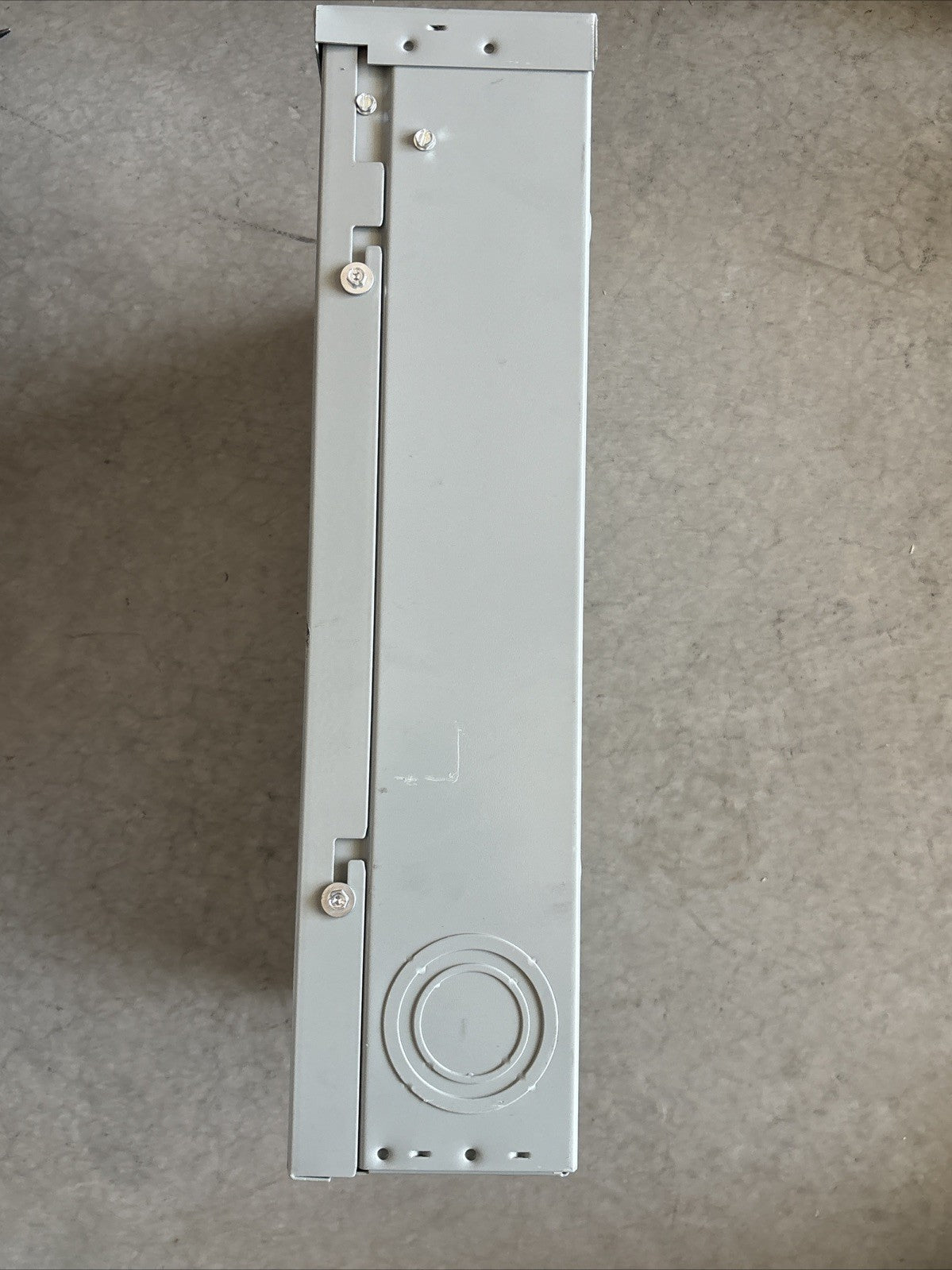 Eaton CHP24L125R Load Center Main Lug 125A 120/240V 1 P 24 Spaces 48 Circuits9