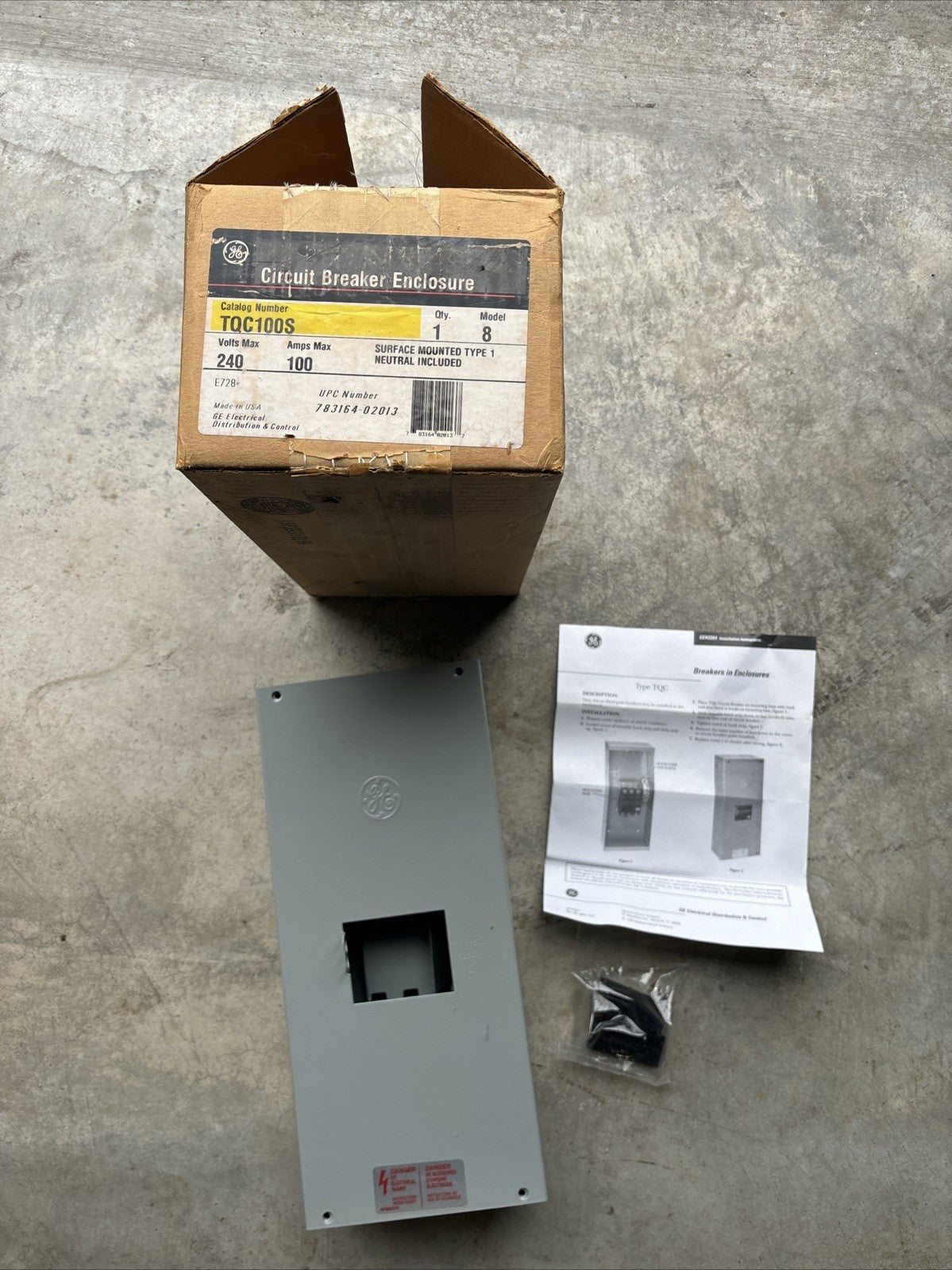 GE TQC100S Circuit Breaker Enclosure 100 Amp 240 Volt Surface Mount - NEW0