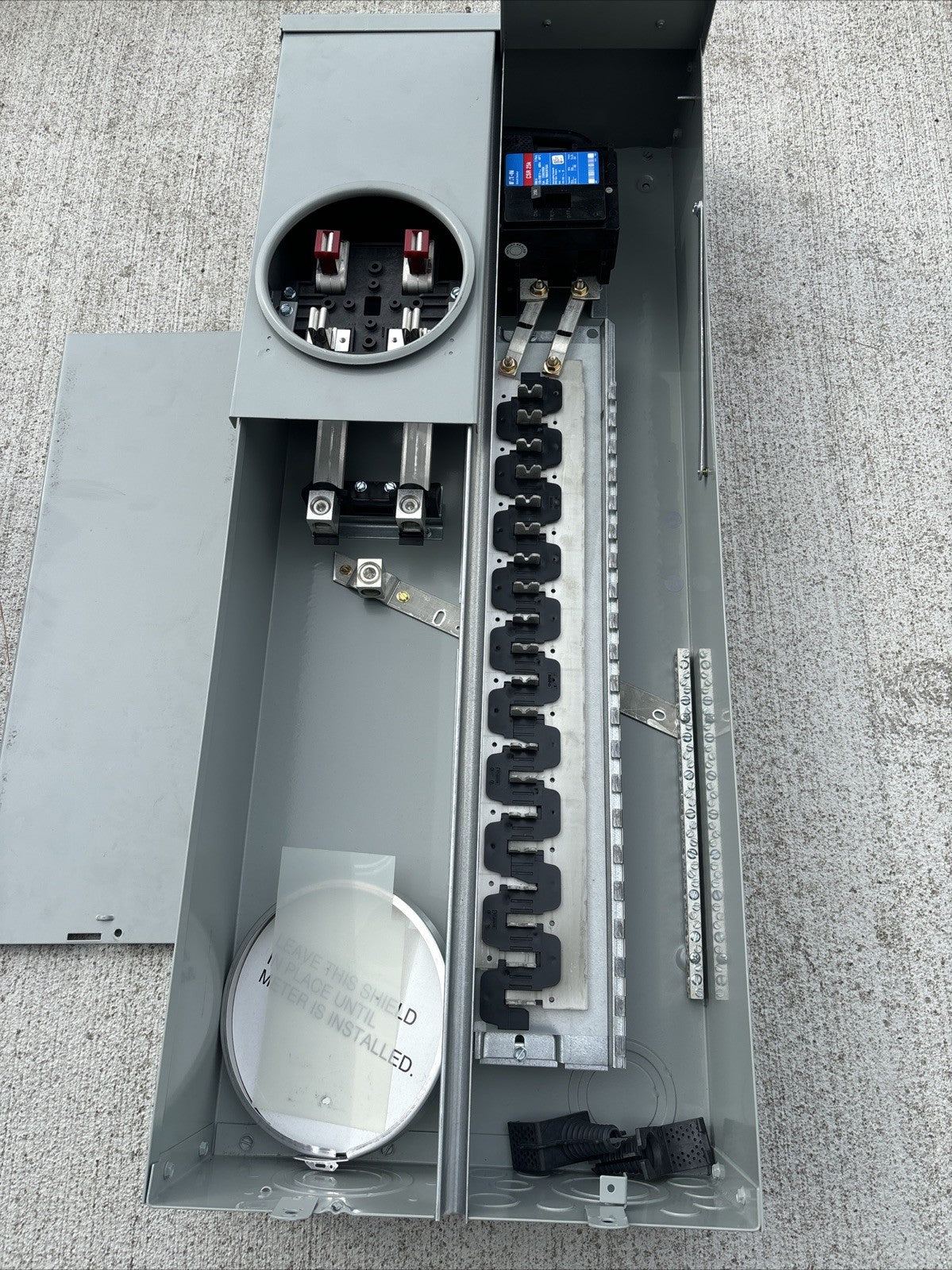 Eaton 200 Amp 20-Space 40-Circuit Surface BR Type Meter Breaker MBE2040B200BTS1