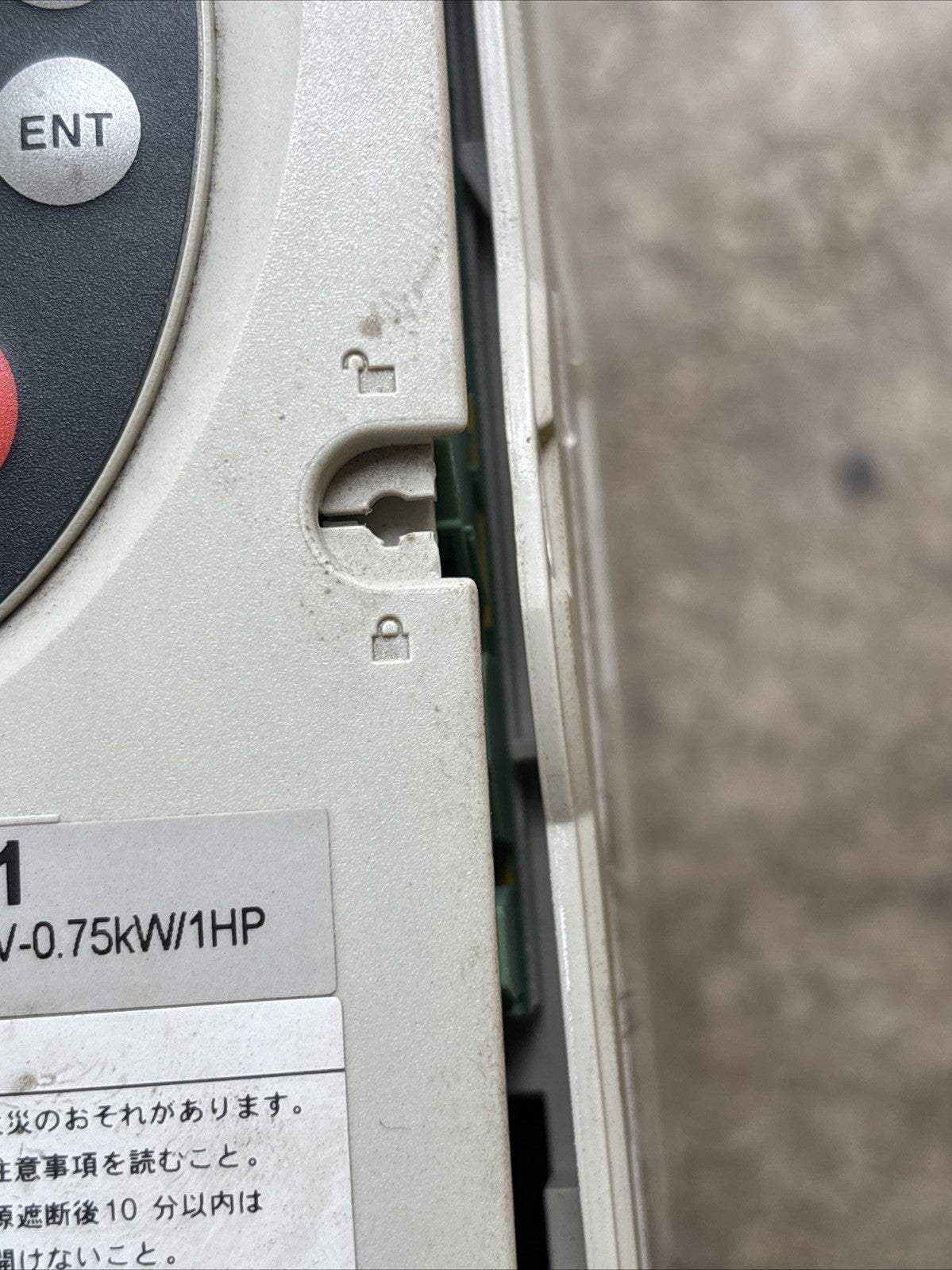 Toshiba Inverter VF S11 series VFS11 4007PL WN(R5) 0.75KW 380V Works, Damage6