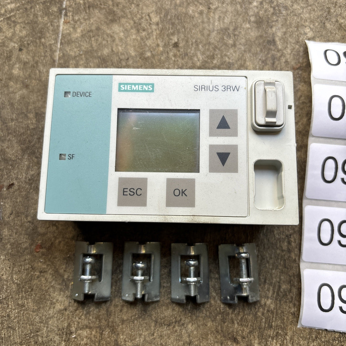 Siemens 3RW4900 0AC00 External Display/Control Module for SIRIUS soft starter1