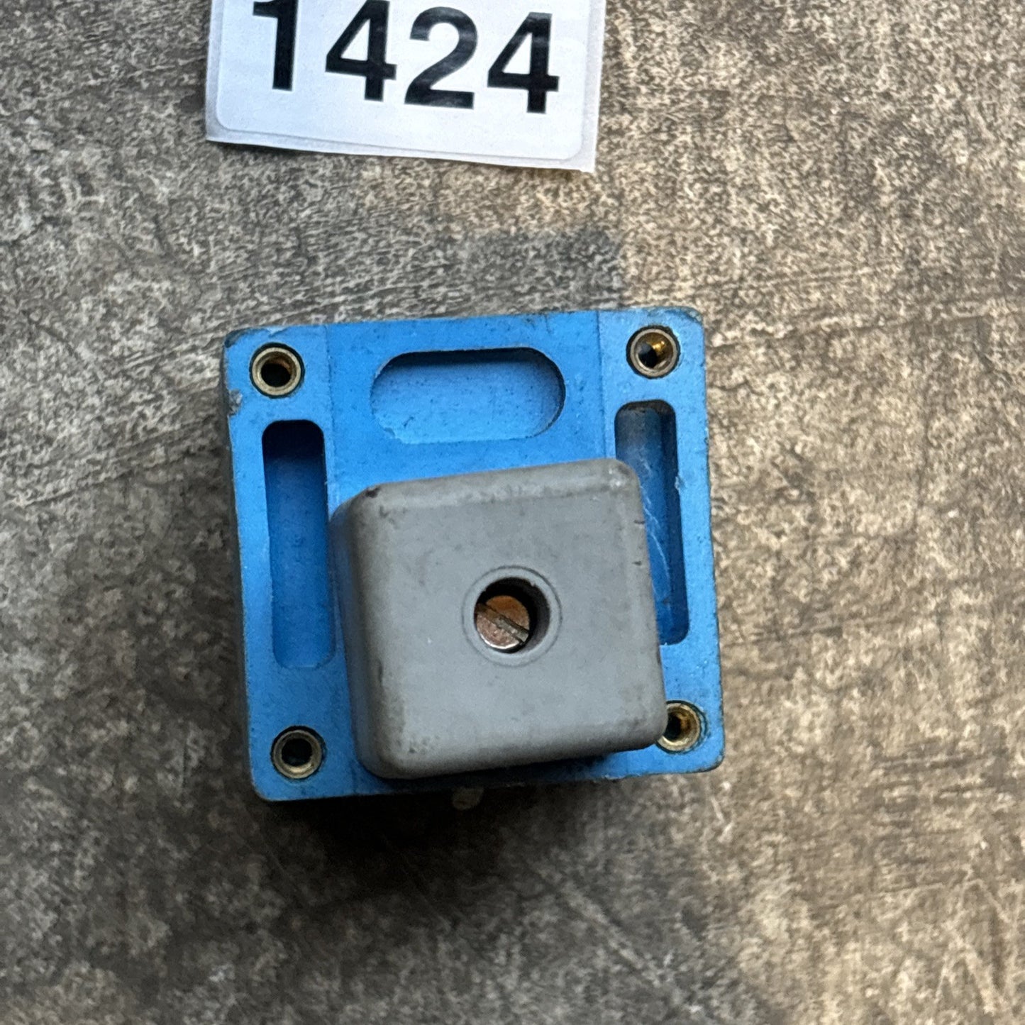 Danfoss 018z6177 solenoid valve coil3
