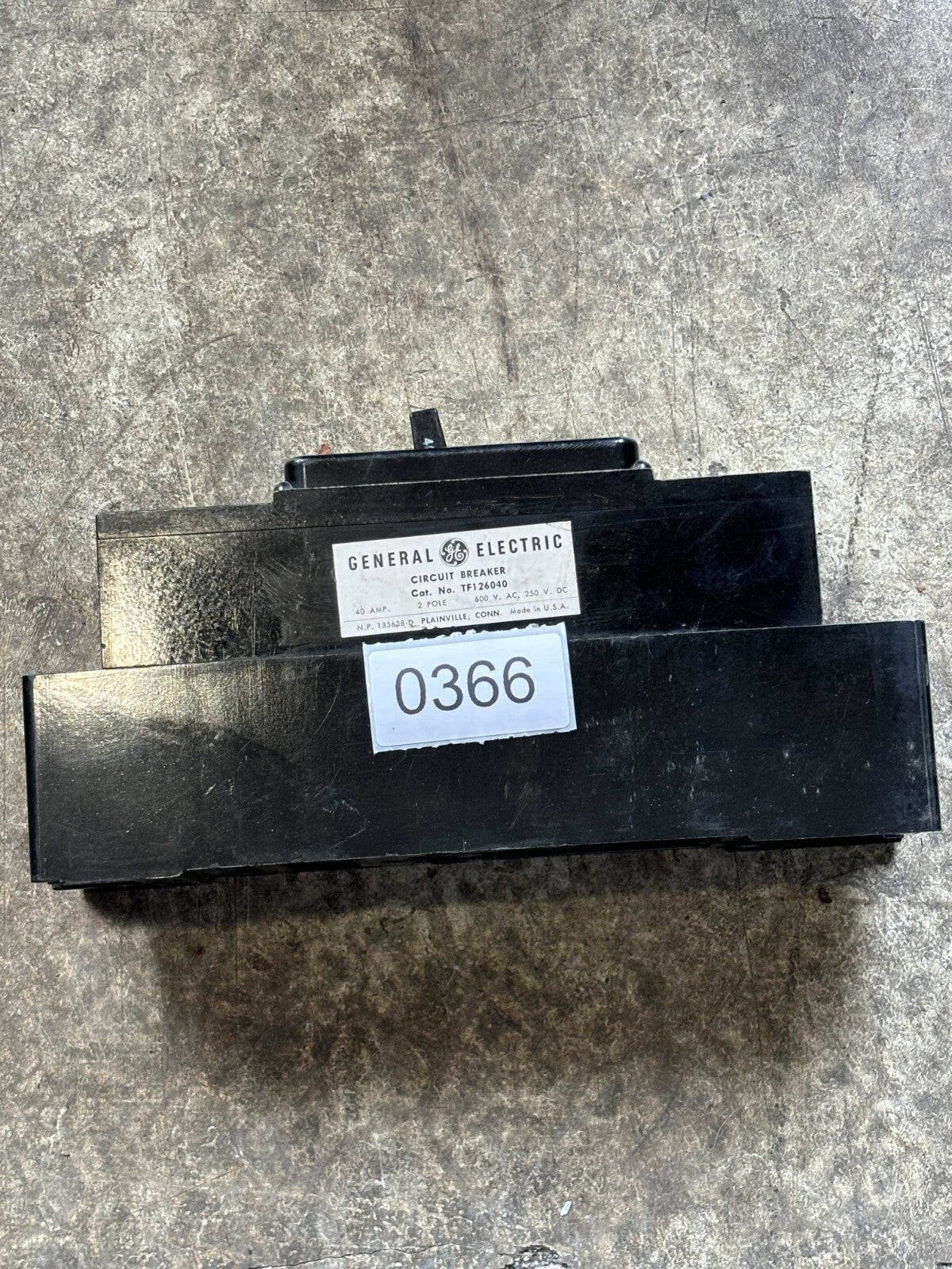 General Electric TF126040 Circuit Breaker 40 Amp 2 Pole 600 Vac1