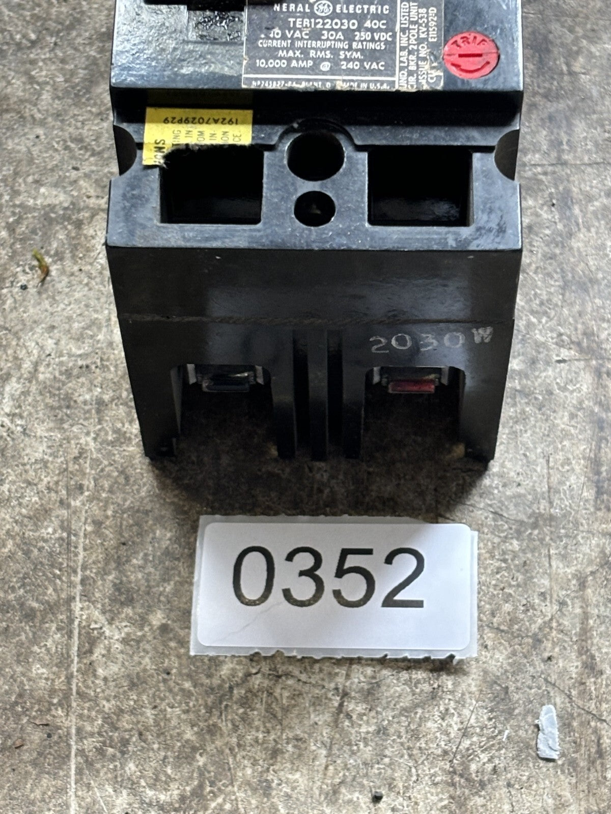 General Electric TEB122030 Circuit Breaker 30 Amp 2 Pole 240 Vac3