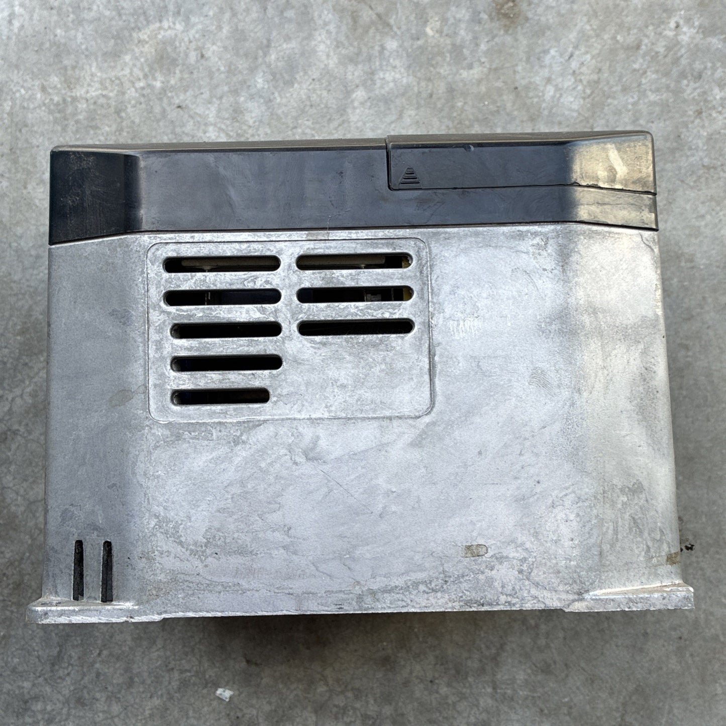 TOSHIBA VFSXN 4015UP 4A 460V 3Ph TRANSITOR INVERTER DRIVE4