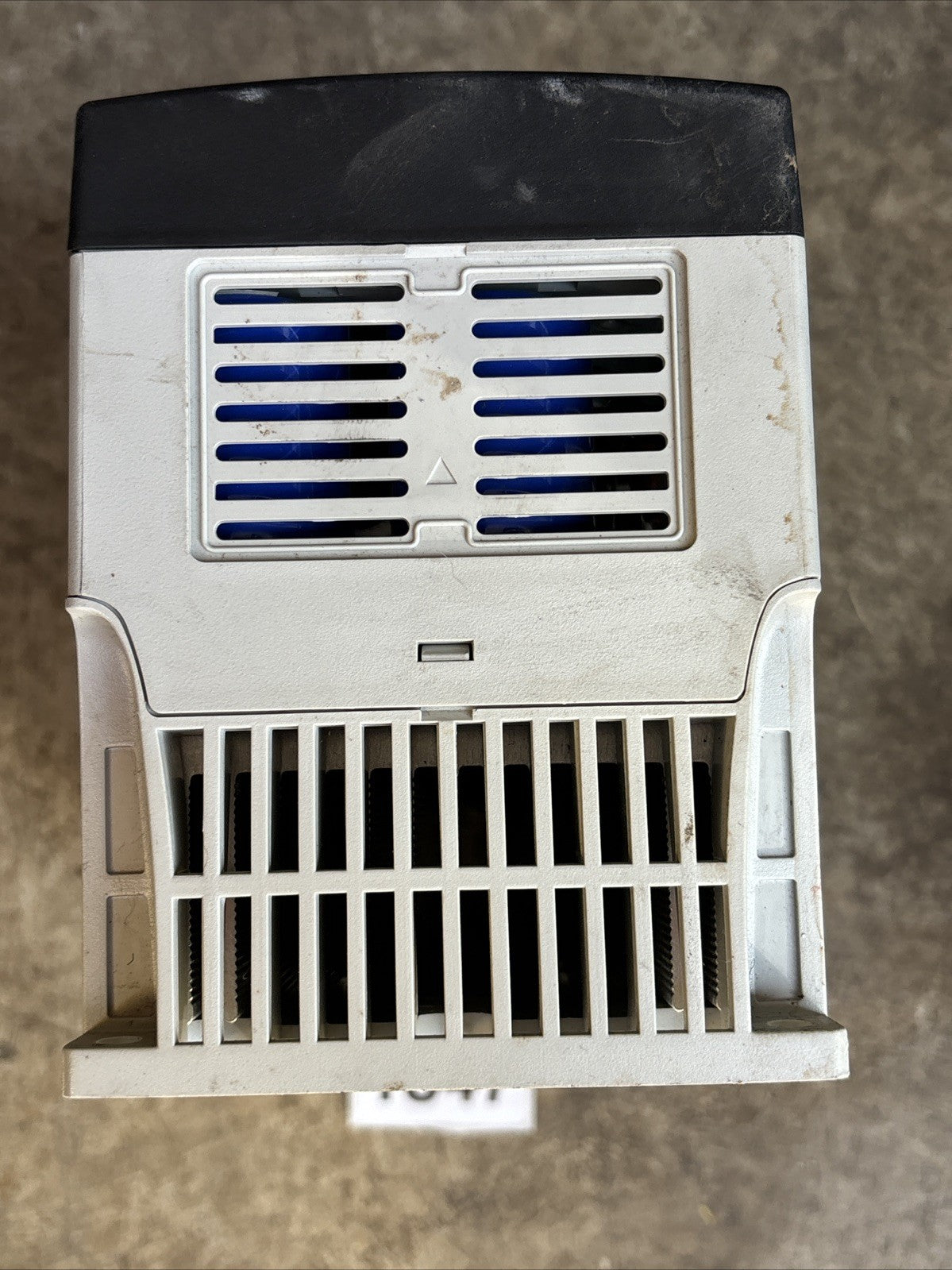 Allen Bradley Powerflex 40 22B D2P3N104 Ser A 1 HP AC Drive, 380 V 480 V 3 Phase5