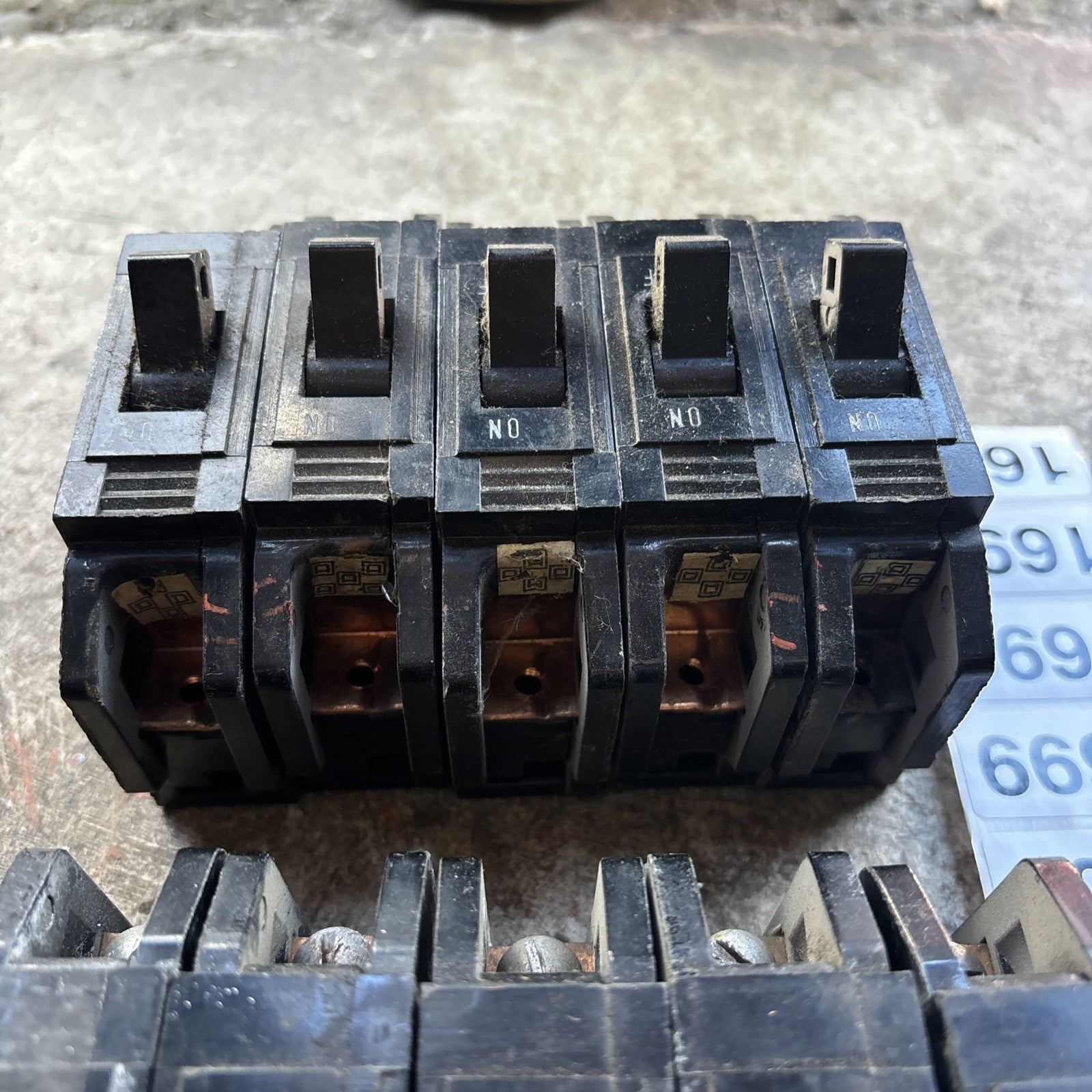 Lot Of 10 SQUARE3 D  TYPE  QB /  991120  / 20AMP/USE(33C3UP4