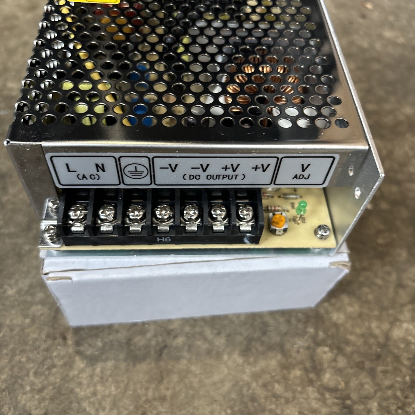 HENGFU HF150W-SF-12 - 12V 12.5A Switching Power Supply NEW3