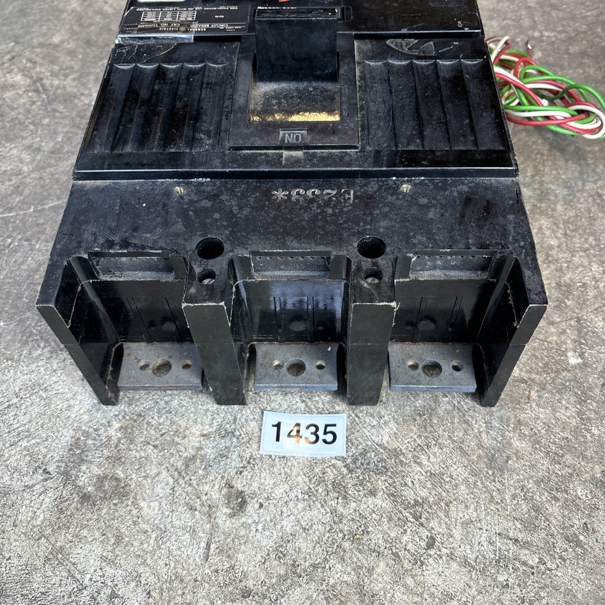 GE TJJ436400 400 Amp 600VAC 3 Pole Phase TJJ Breaker 400A W/Lugs 600V3