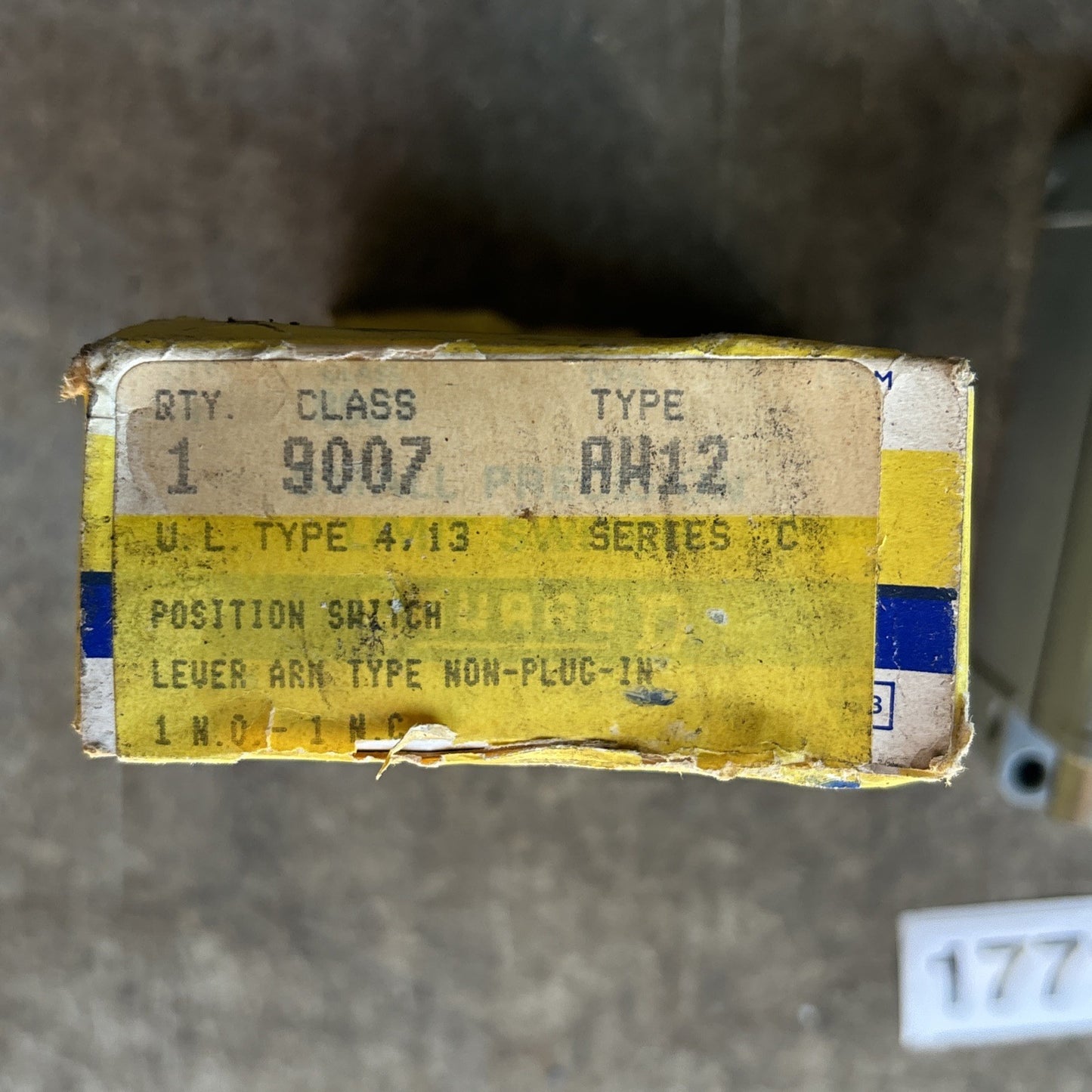 NEW SQUARE D 9007 AW 12/D LIMIT SWITCH 600VAC 8A 80762 *READ*7