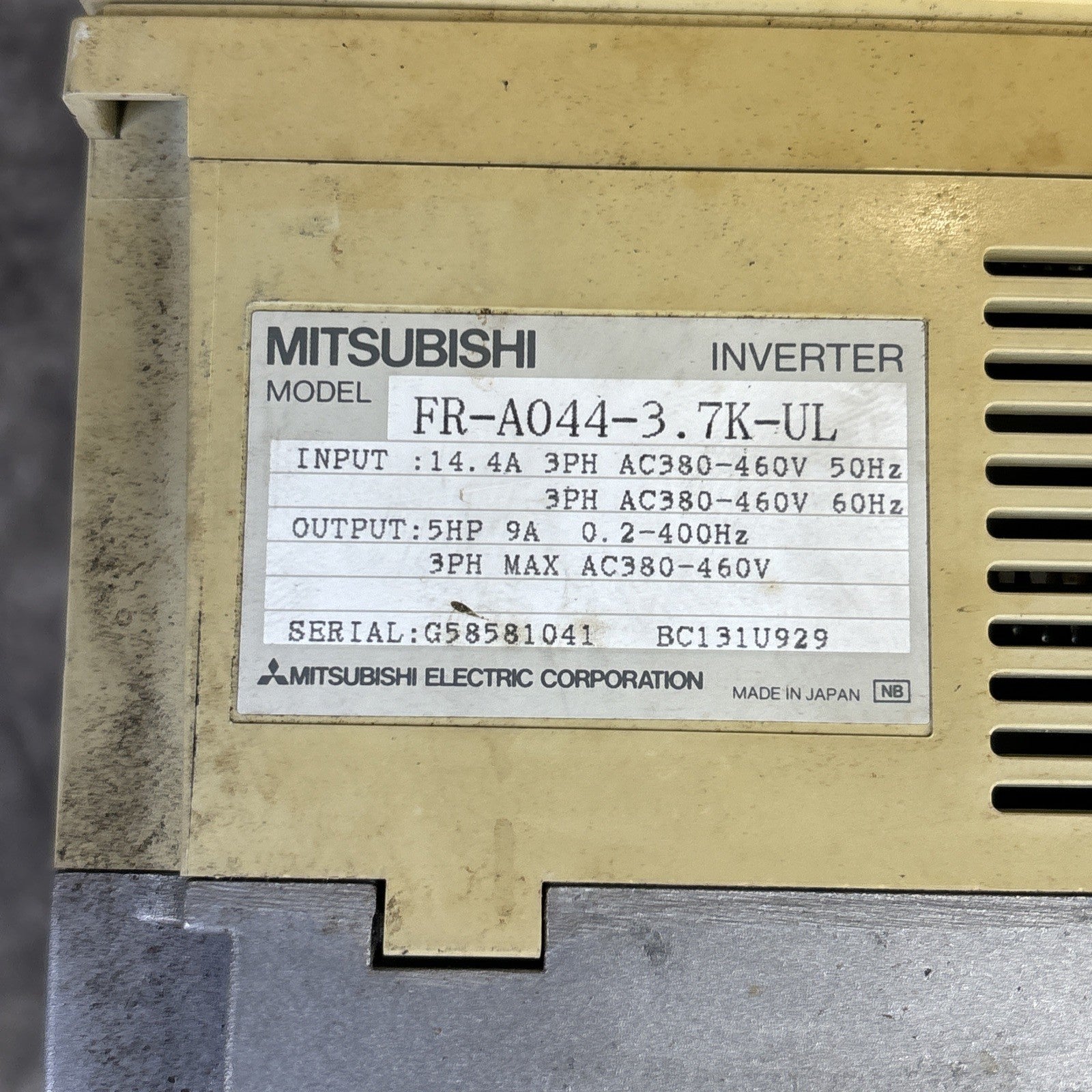 Mitsubishi FR A044 3.7K UL 5.0Hp Frequency Drive with FR PU03E Parameter Unit2