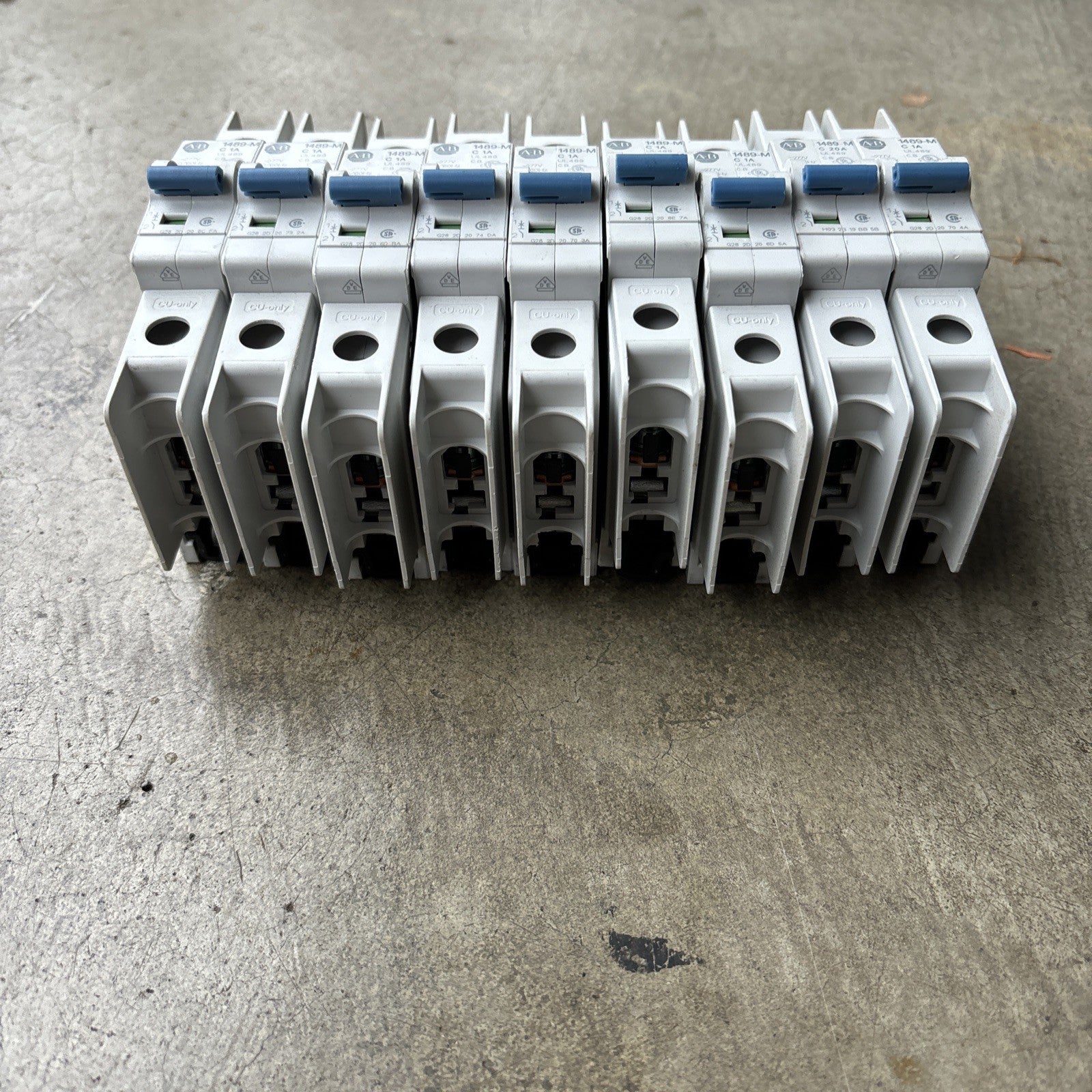 Allen Bradley 1489 M1C010 Circuit Breaker 1 Pole 1 Amp 277VAC Ser. D Lot Of 95