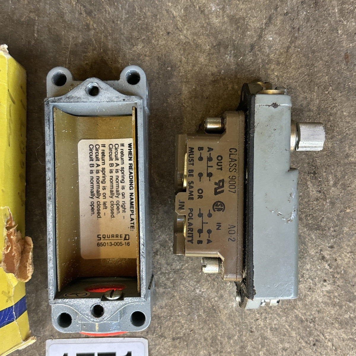 NEW SQUARE D 9007 AW 12/D LIMIT SWITCH 600VAC 8A 80762 *READ*2