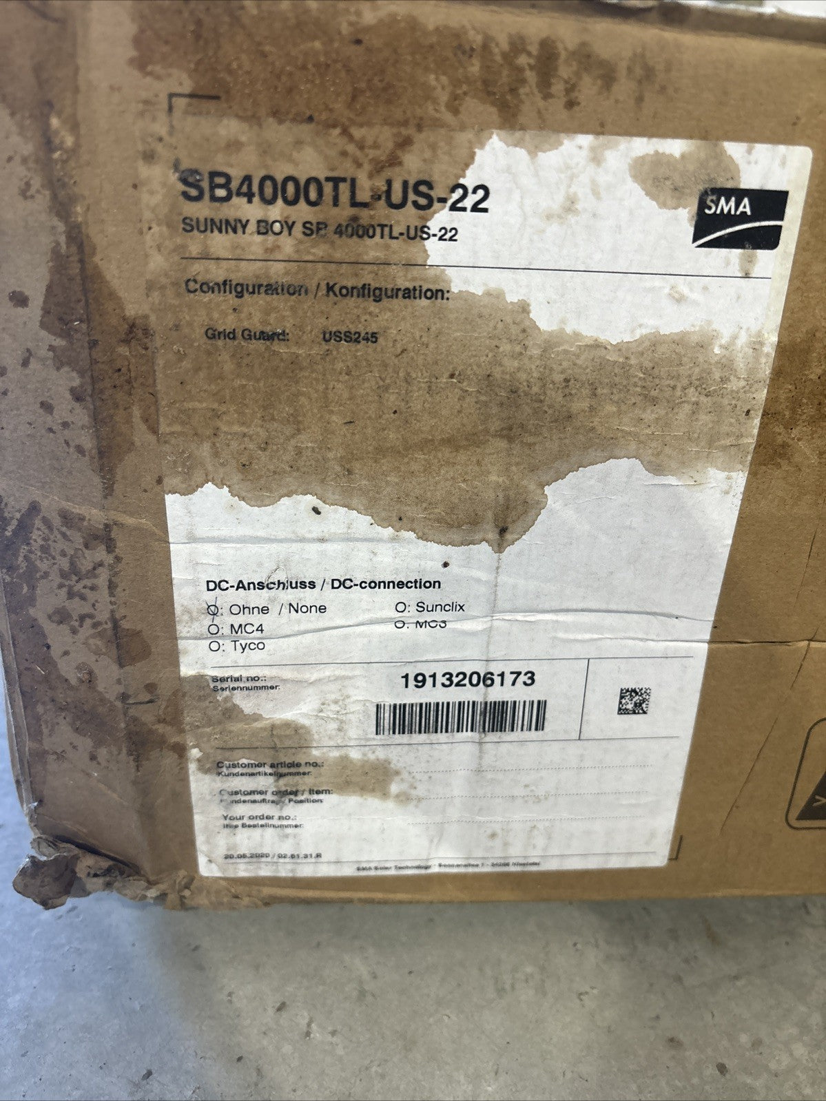 SMA Sunny Boy SB4000TL US 22 Solar Inverter 4000W with DC Disconnect & Bracket0