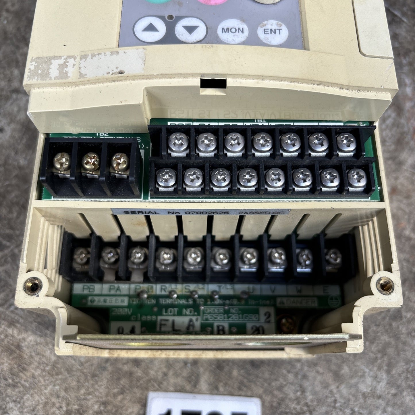 Toshiba VFS7 2004UP Transistor Invertor 3 Phase 3 Amp 200 230 Volts Works Read1