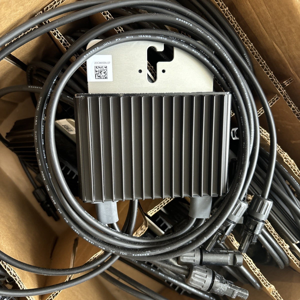 Lot Of 12 solar edge p370 solar panel optimizer2