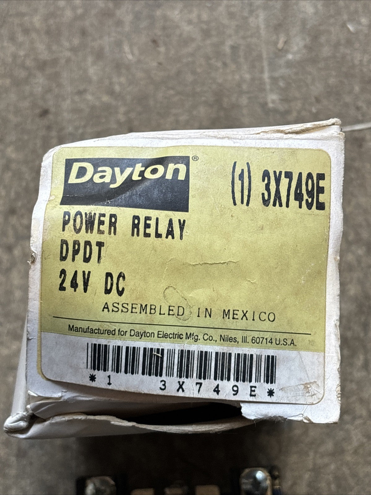 Dayton 3X749E Open Power Relay: Surface Mounted, 24V DC, 8 Pins/Terminals, DPDT1
