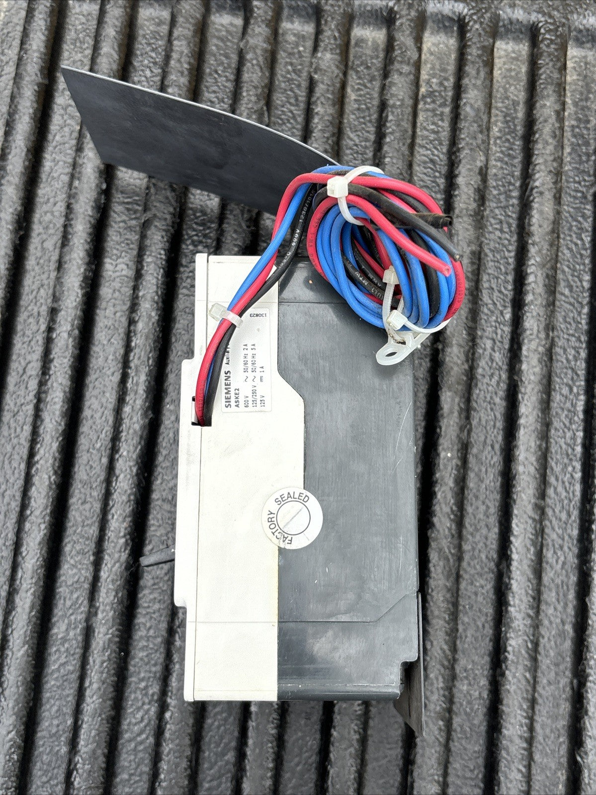 SIEMENS HEM3M007 7Amp 3P 480VAC EG FRAME C.B. Used, Tested3