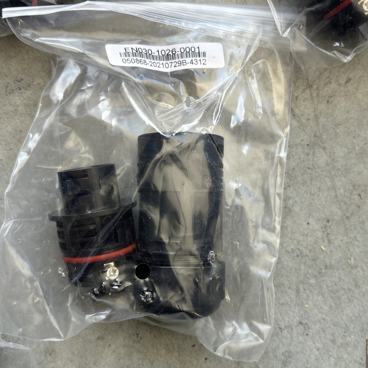 Lot Of 5 Exceedconn PV Connector EN030-1026-00012
