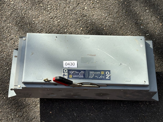 Square D QMB224 Fusible Panelboard Switch 200 Amp 2 Pole 240 Vac0