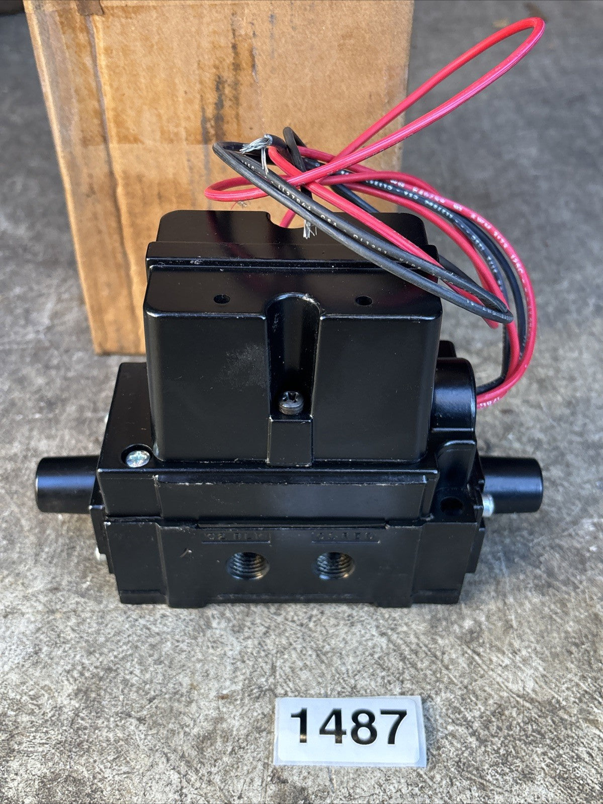 NEW PARKER SS40102501 PNEUMATIC SOLENOID VALVE 120VAC 150PSI NEW6