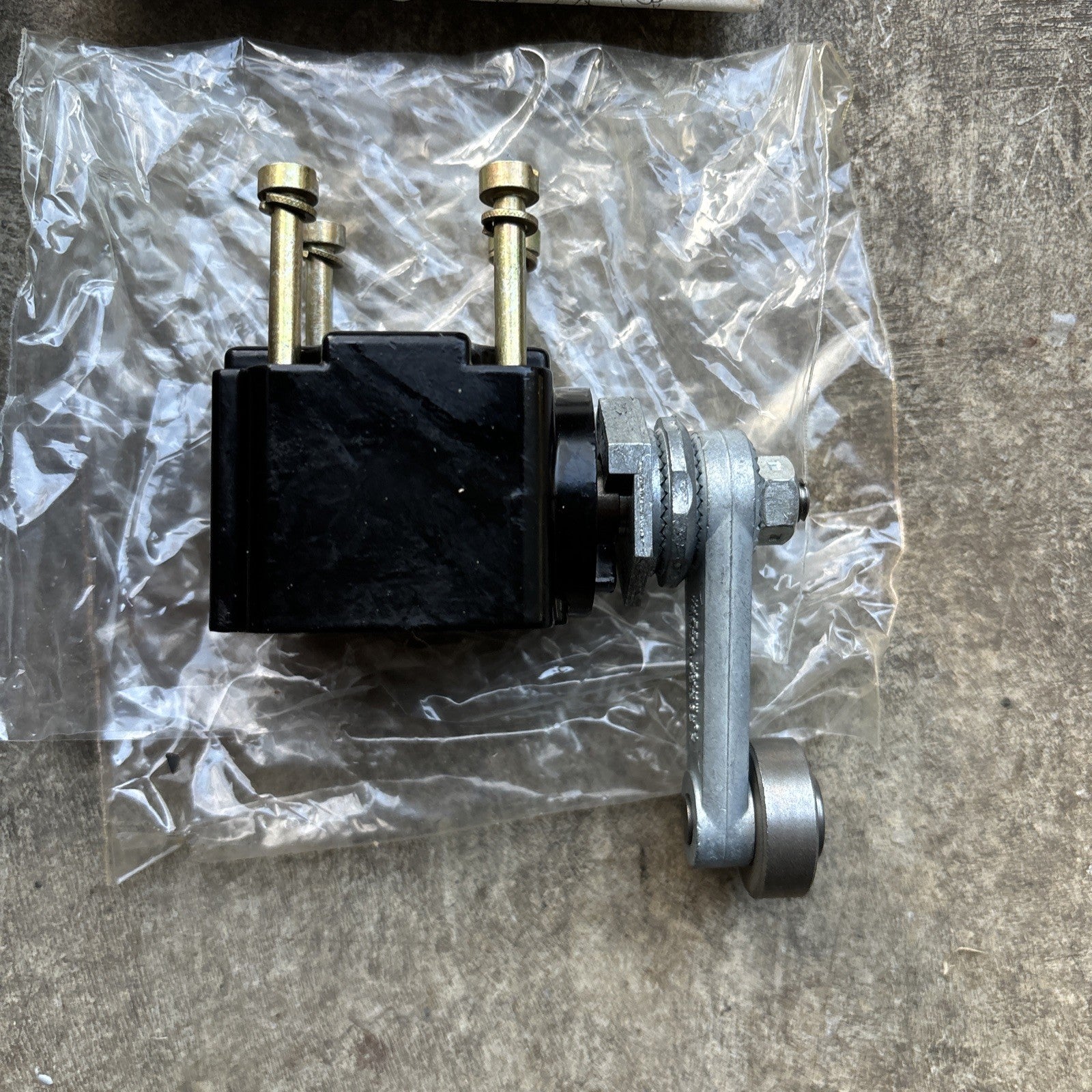NEW IN BOX HONEYWELL 9PA14 MICROSWITCH MICRO LIMIT SWITCH HEAD2