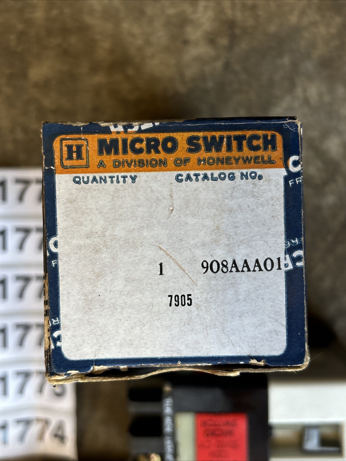 Honeywell Micro Switch 908AAA01 120V NIB1